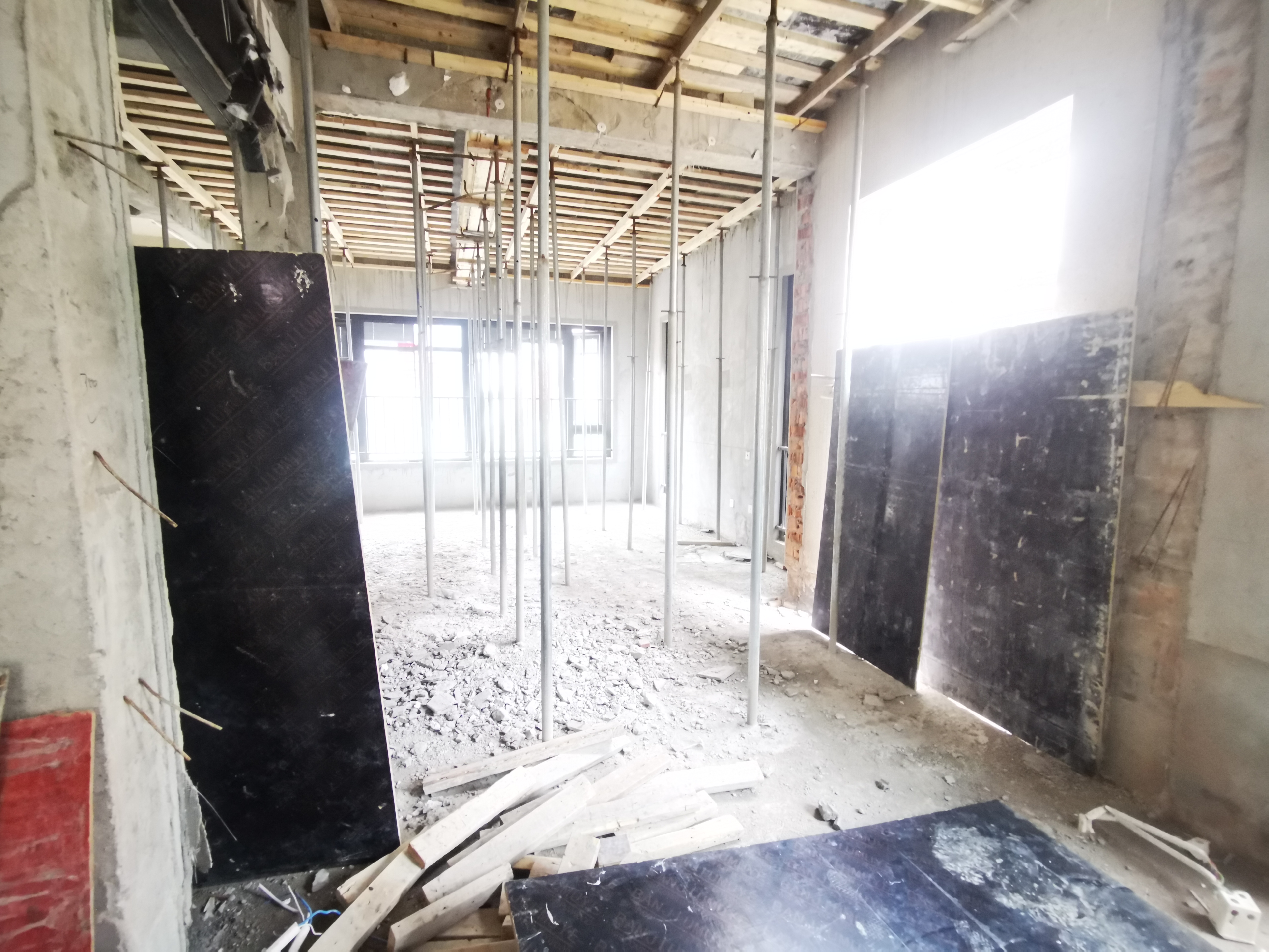 湖山源著 5室4厅4卫 220m&sup2;