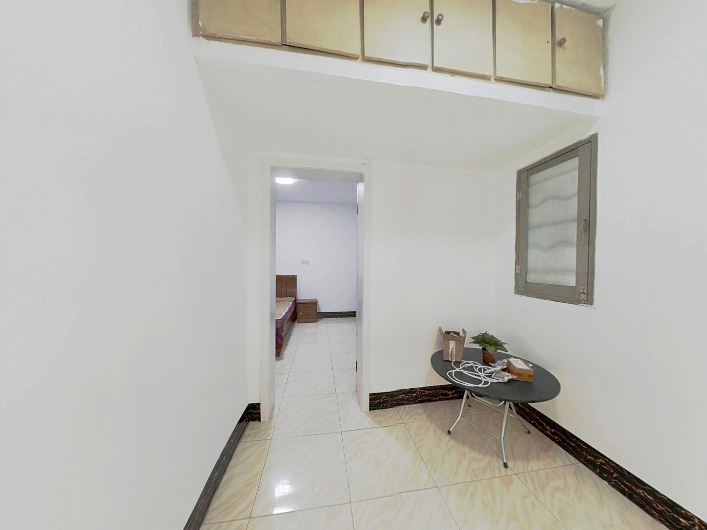新华二村 1室1厅1卫 55m&sup2;