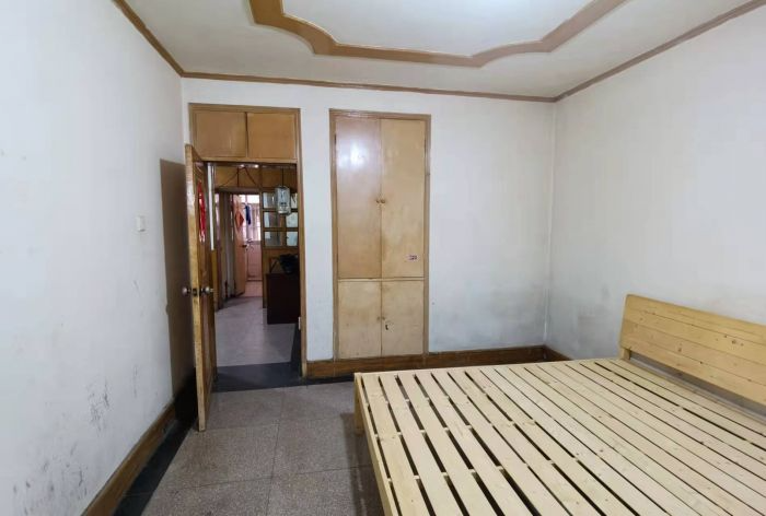 方大花苑 2室1厅1卫 70m&sup2;