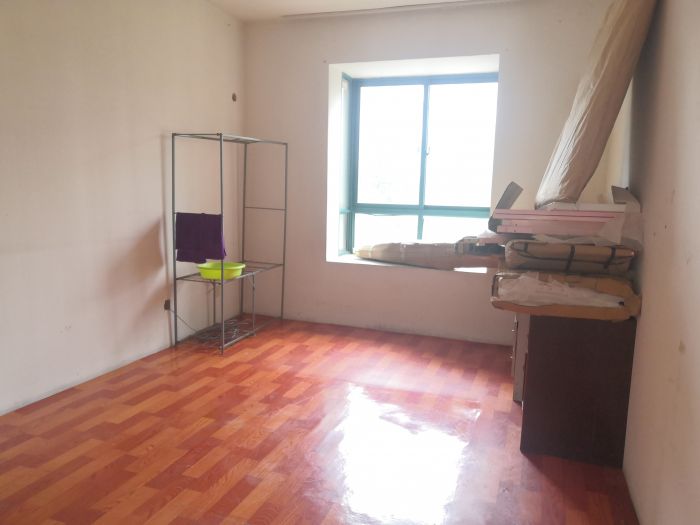 南方公寓 3室2厅1卫 146.6m&sup2;
