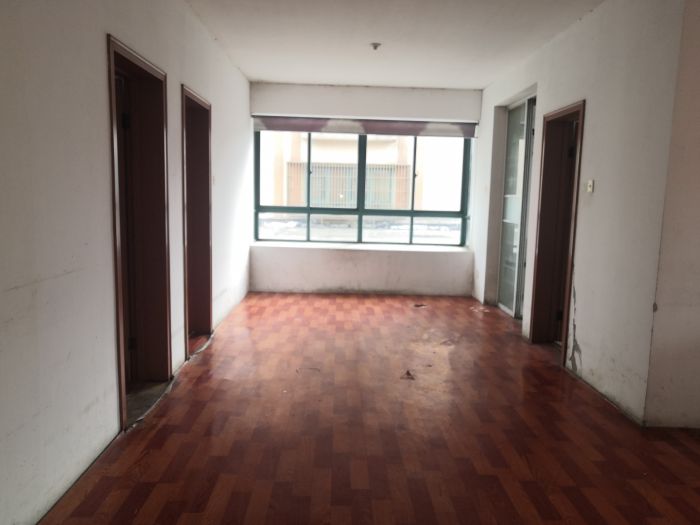 南方公寓 3室2厅1卫 146.6m&sup2;