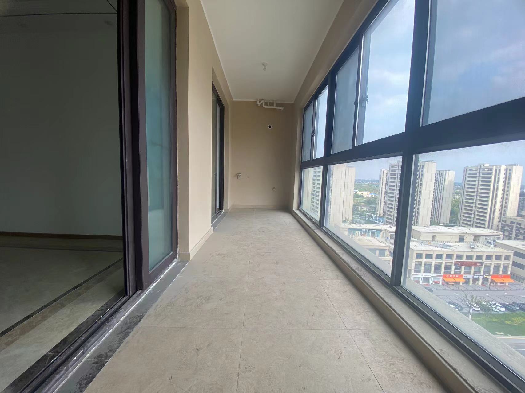 中南君悦府 4室2厅2卫 130m&sup2;