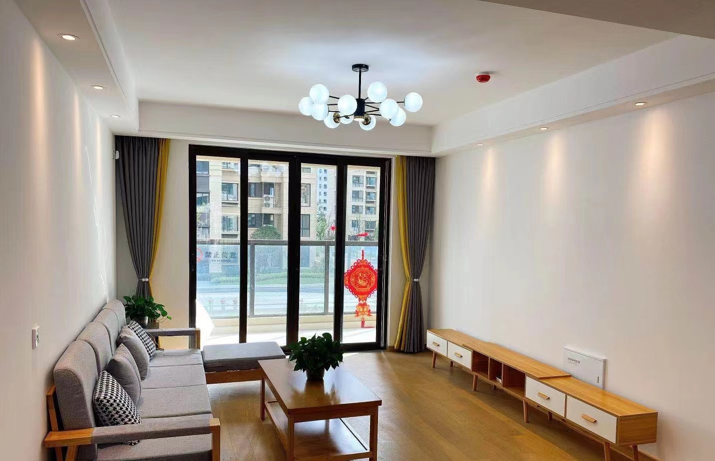 时光漫城 3室2厅2卫 125.00m&sup2;