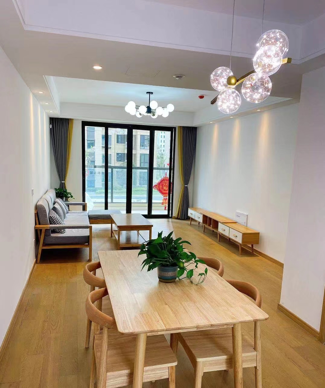 时光漫城 3室2厅2卫 125.00m&sup2;