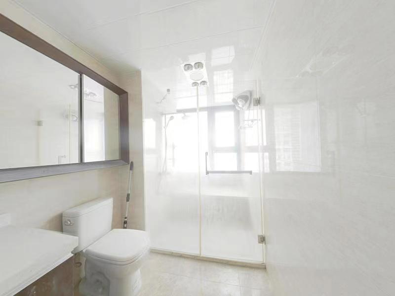 圆融广场公馆 3室2厅2卫 186m&sup2;
