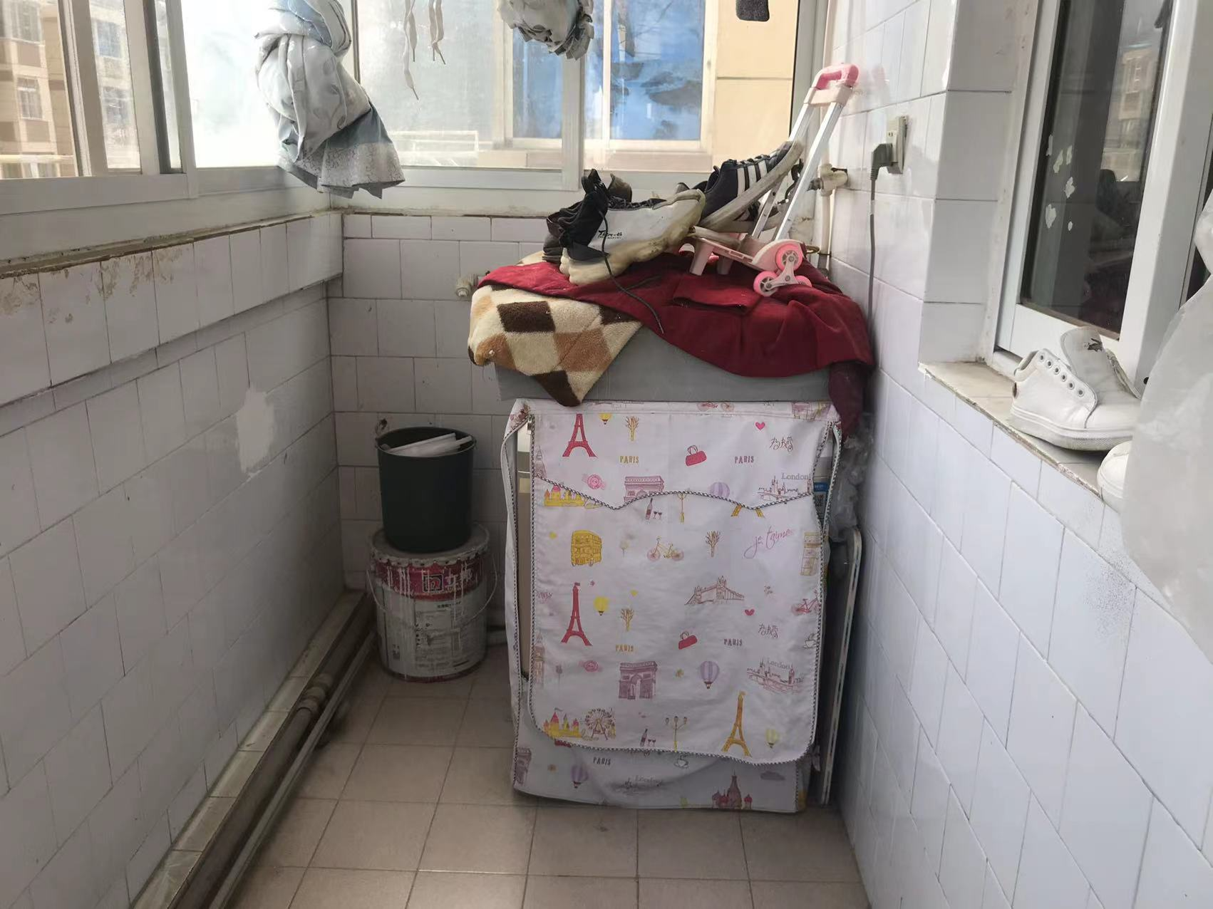 城港新村 3室1厅1卫 72m²