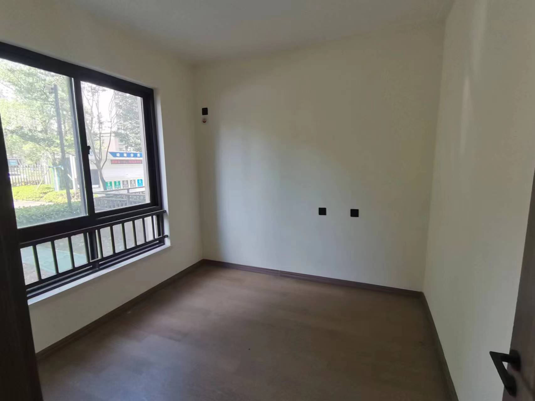 湖山源著 3室2厅1卫 97.50m&sup2;
