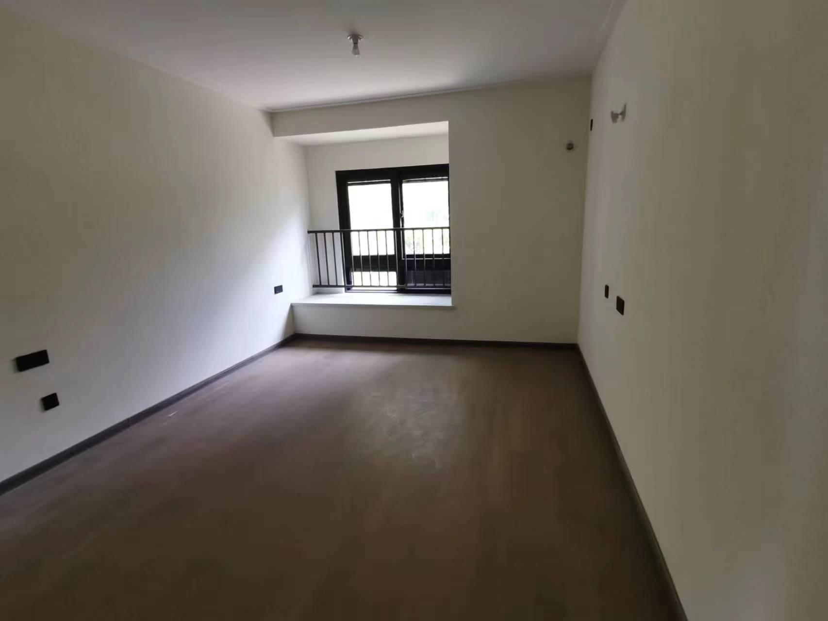 湖山源著 3室2厅1卫 97.50m&sup2;