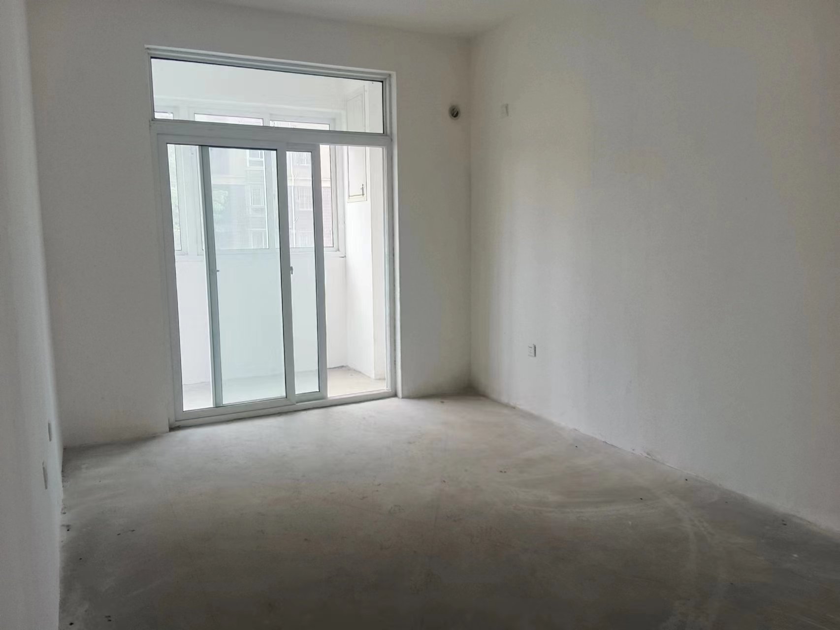 天熹苑 3室2厅2卫 136m&sup2;