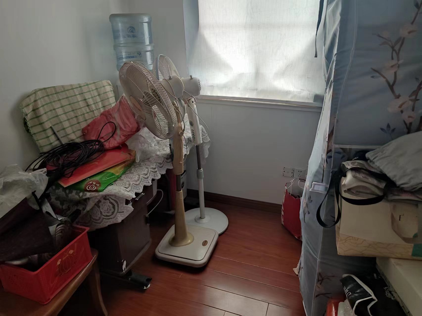 城港新村 3室1厅1卫 71.5m&sup2;