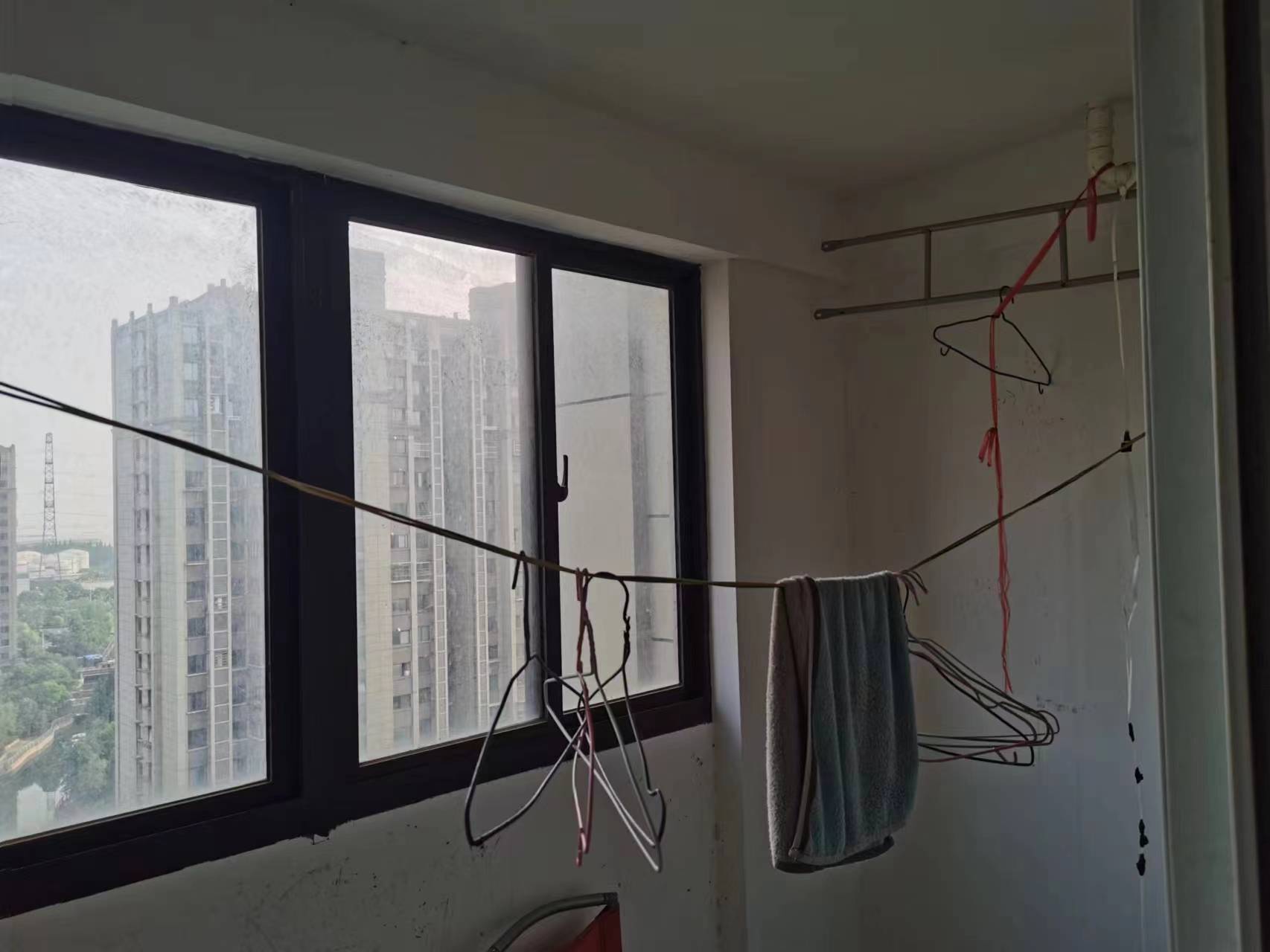 江景苑小区 3室2厅2卫 134m&sup2;