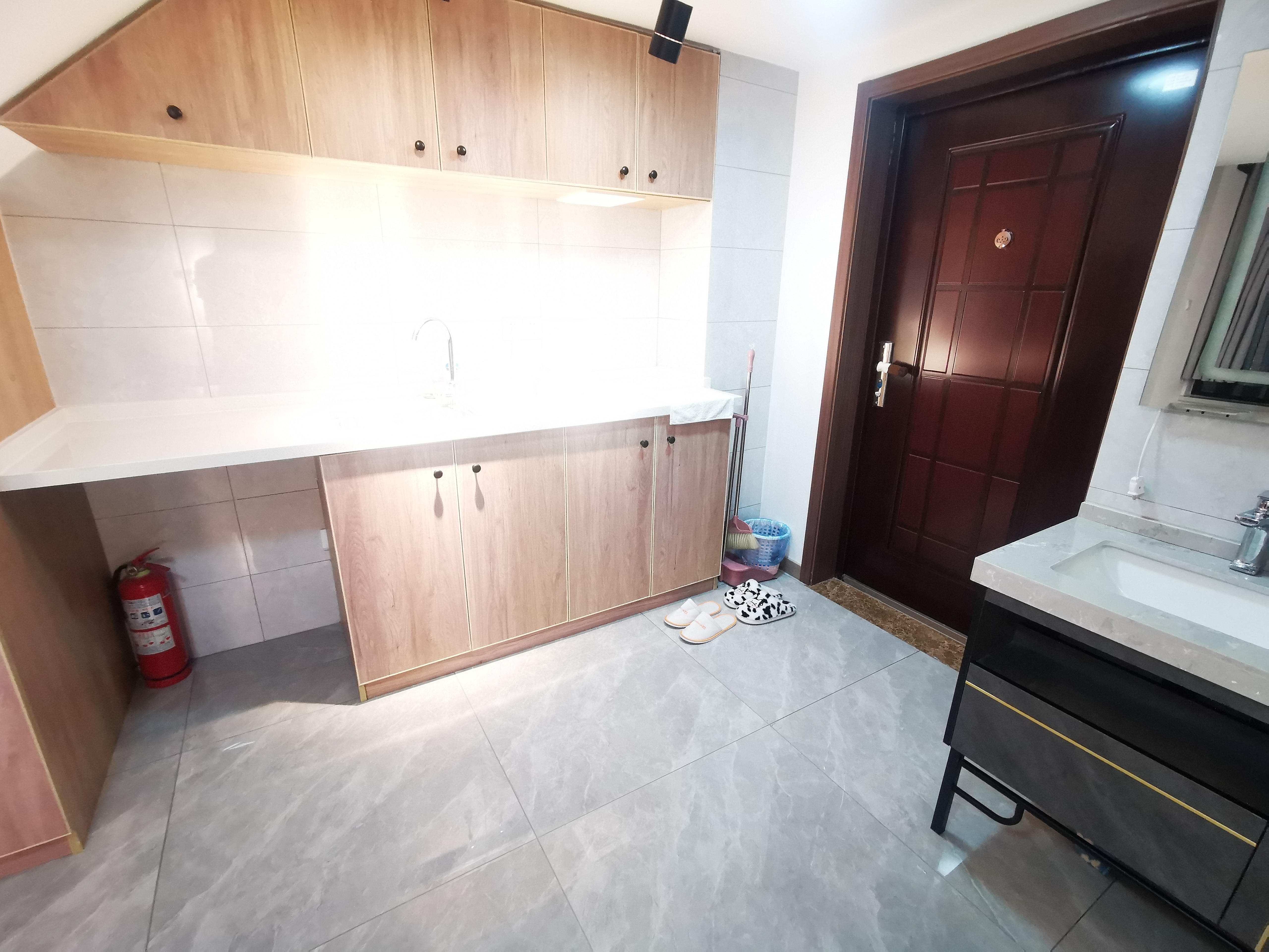 铂金时代 1室1厅1卫 32.48m²