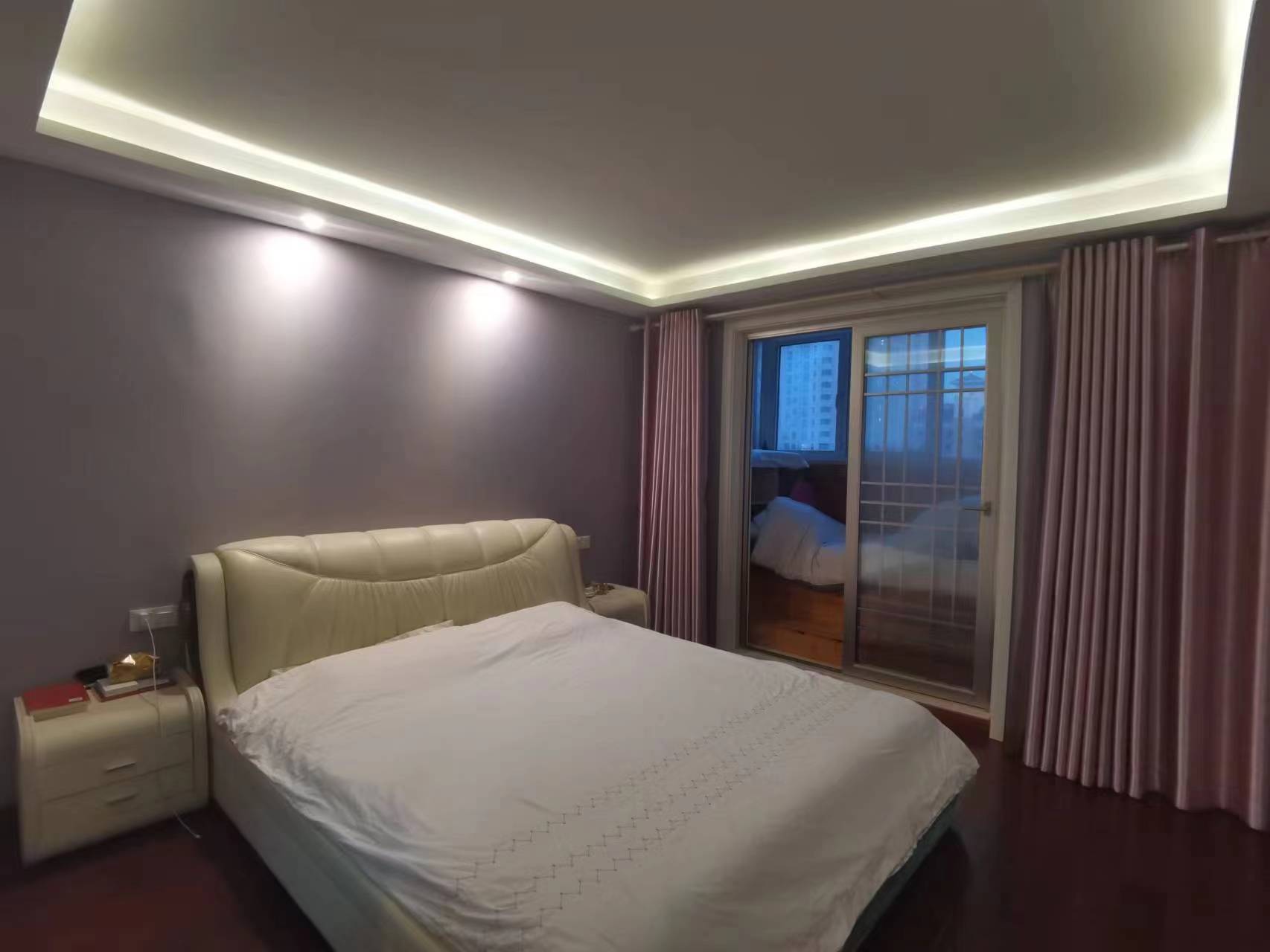 万通城 5室2厅2卫 122m&sup2;