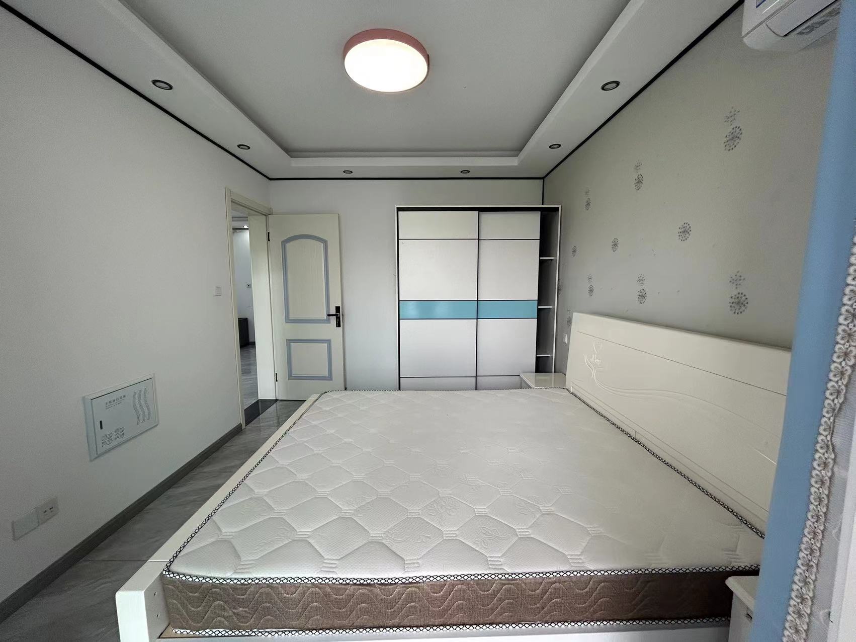 百花馨苑 2室1厅1卫 95m&sup2;