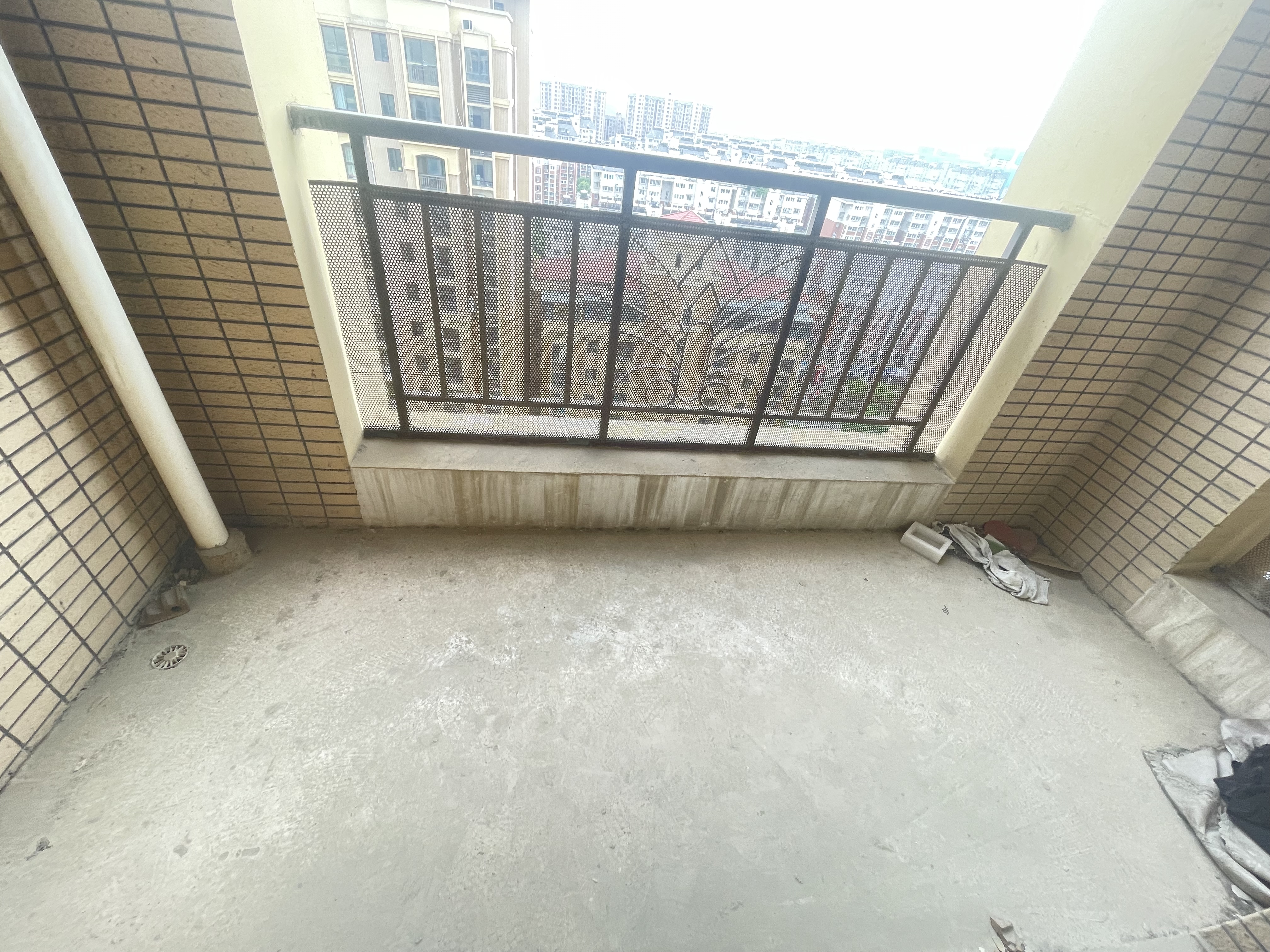 德诚&middot;翰景园 3室2厅1卫 113.19m&sup2;