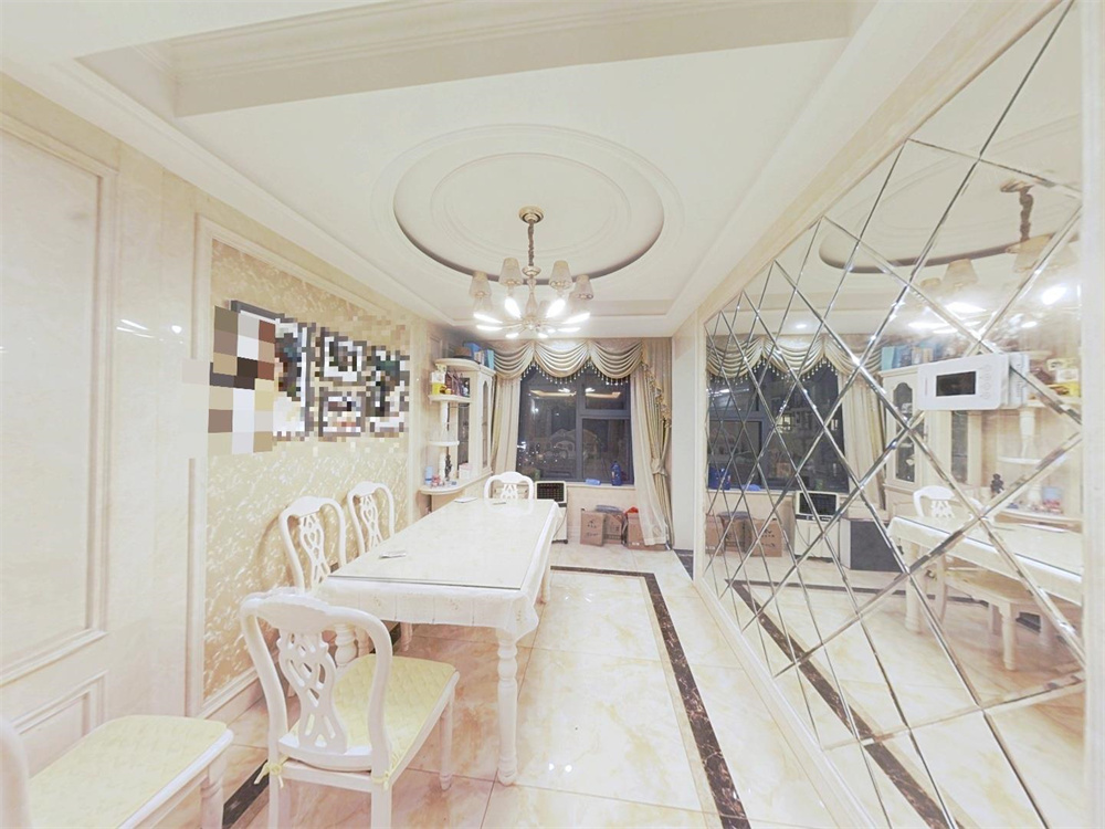 万达华府 4室2厅2卫 142.7m&sup2;