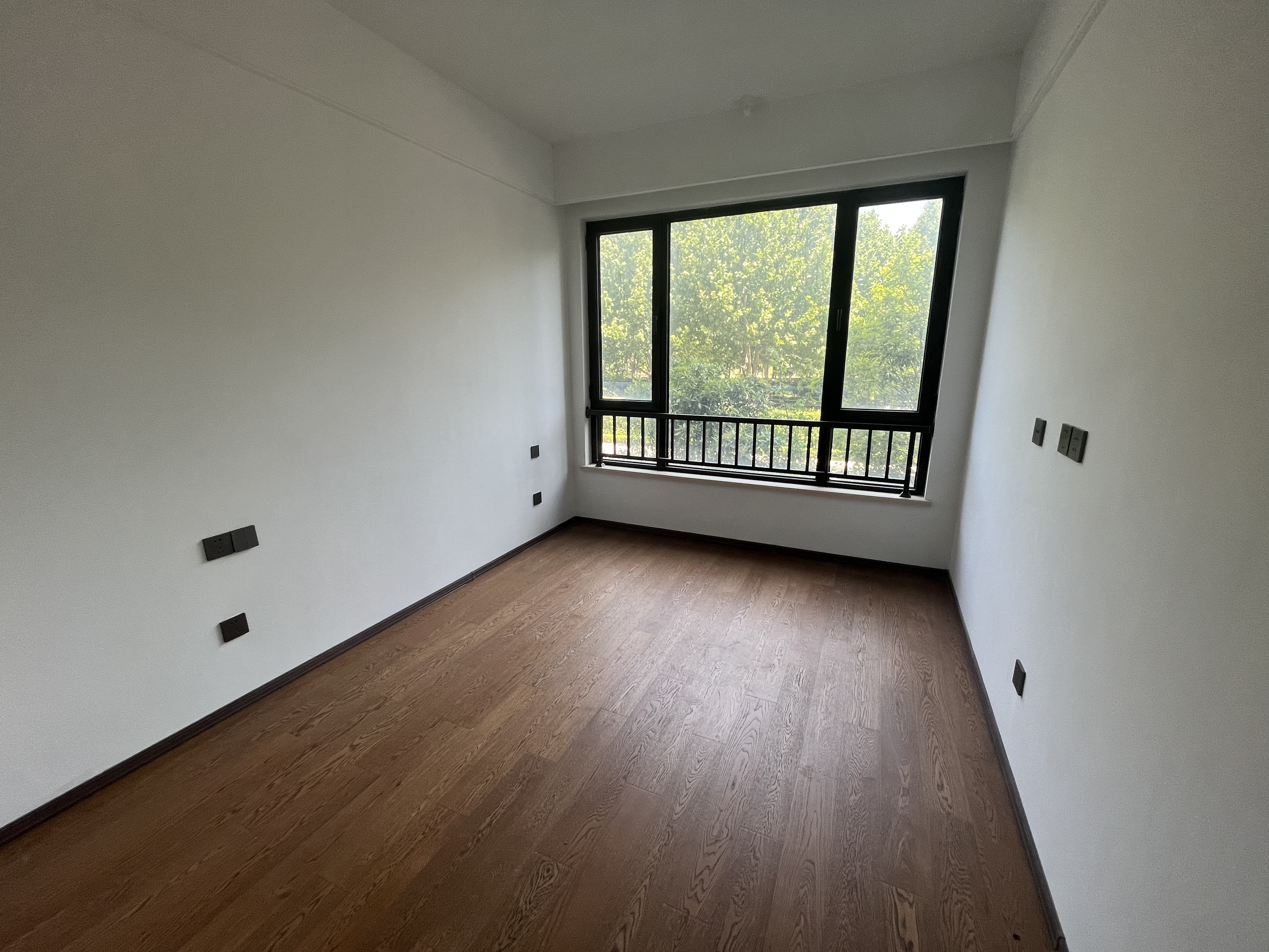 春风南岸东园 3室2厅2卫 123m&sup2;