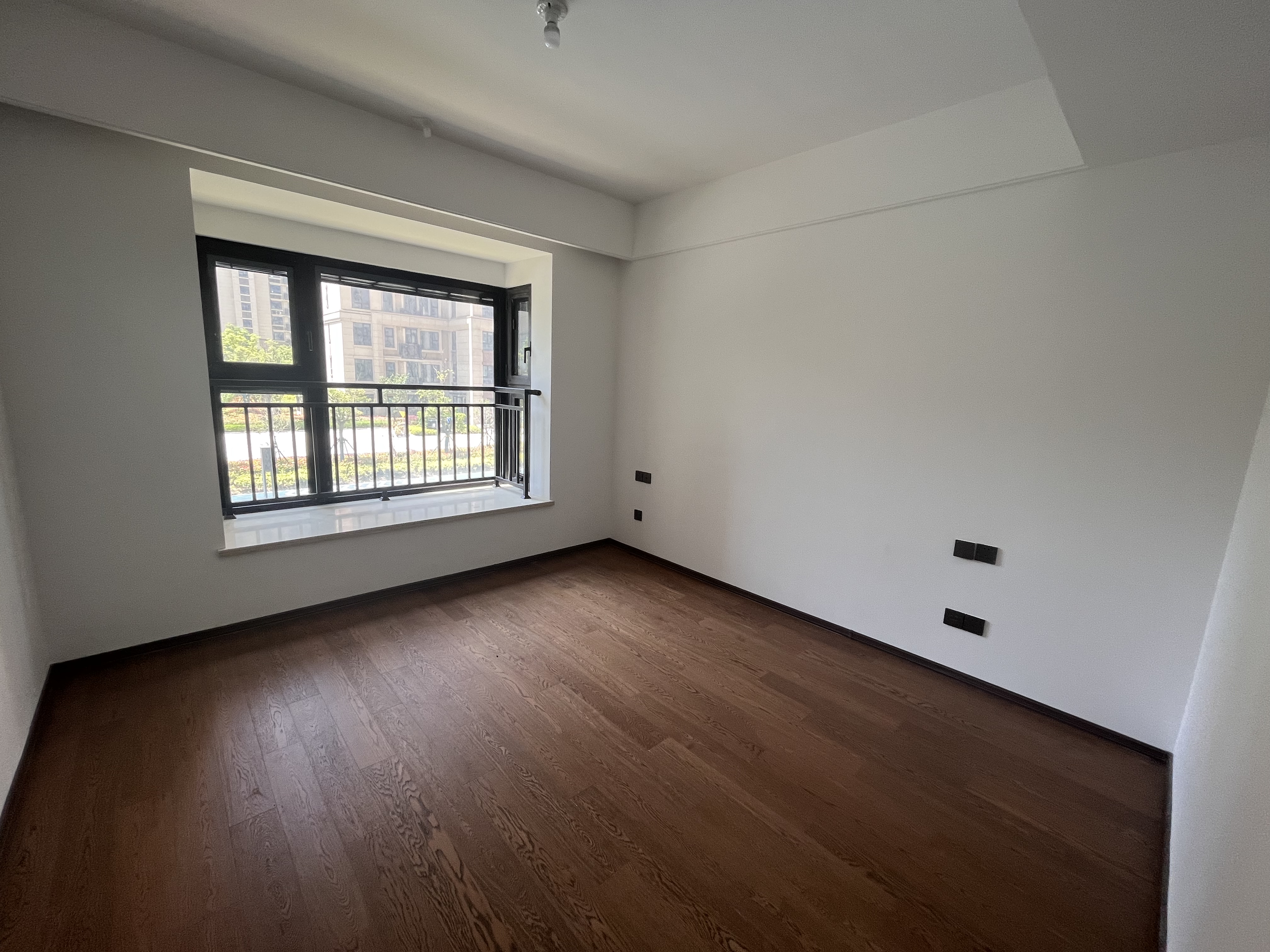 春风南岸东园 3室2厅2卫 123m&sup2;