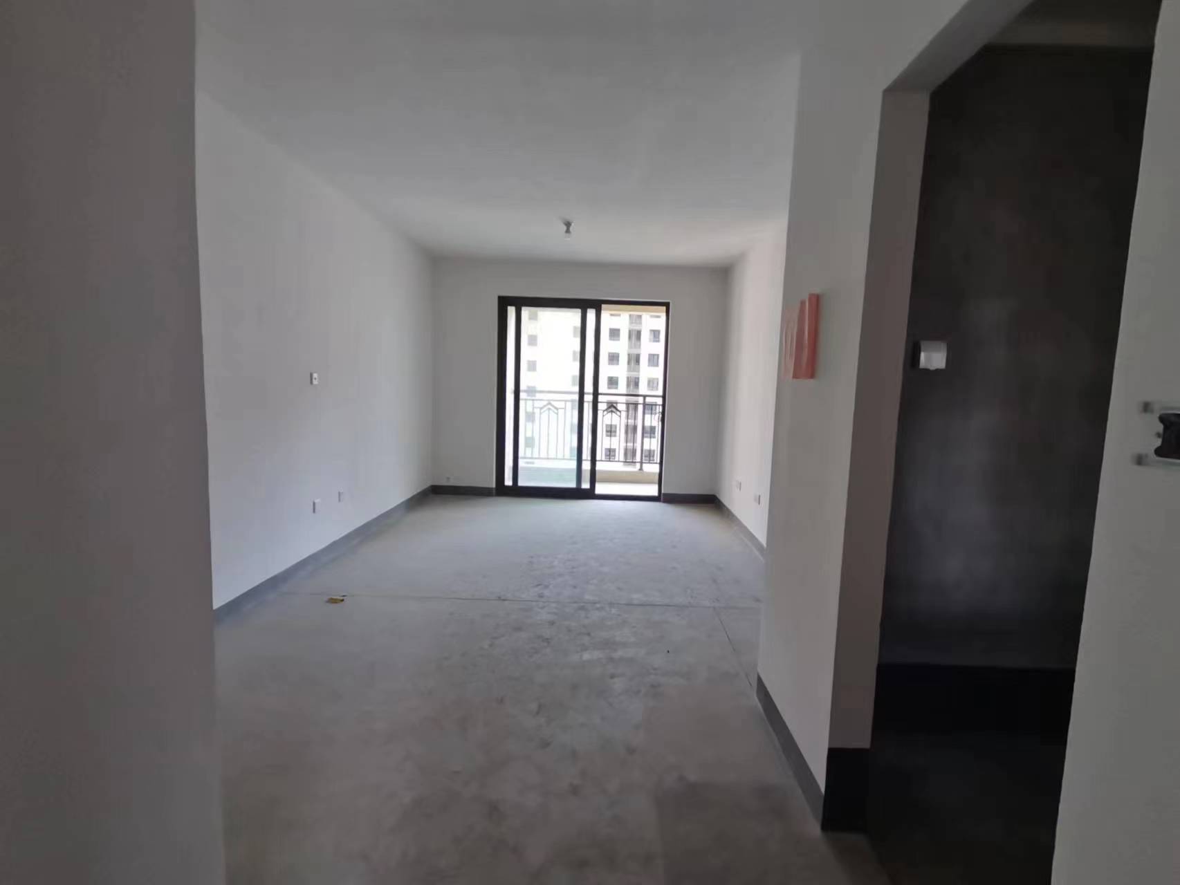 招商新城雍景湾 3室2厅1卫 88m²