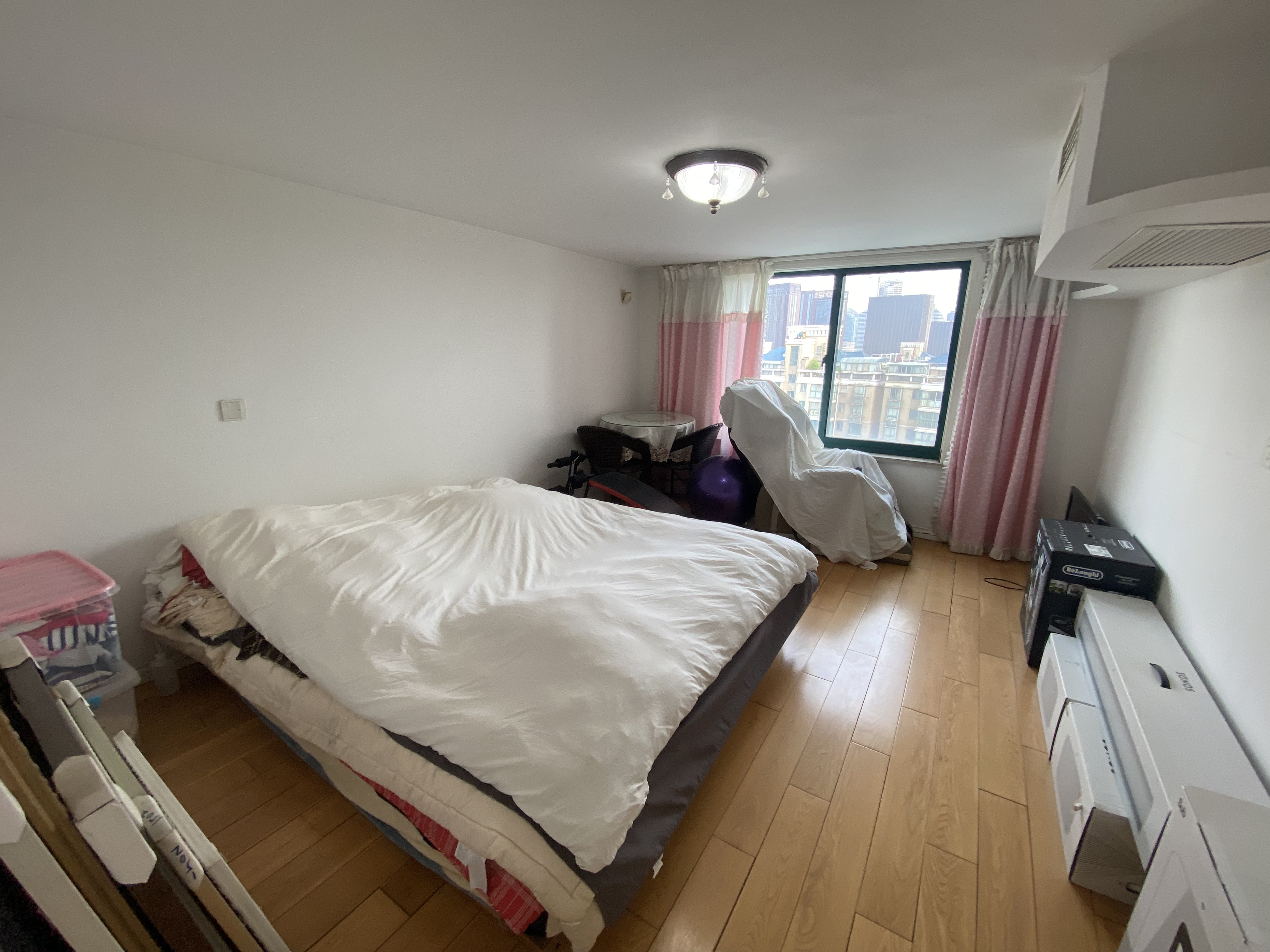 新城小区 5室3厅2卫 208.00m&sup2;
