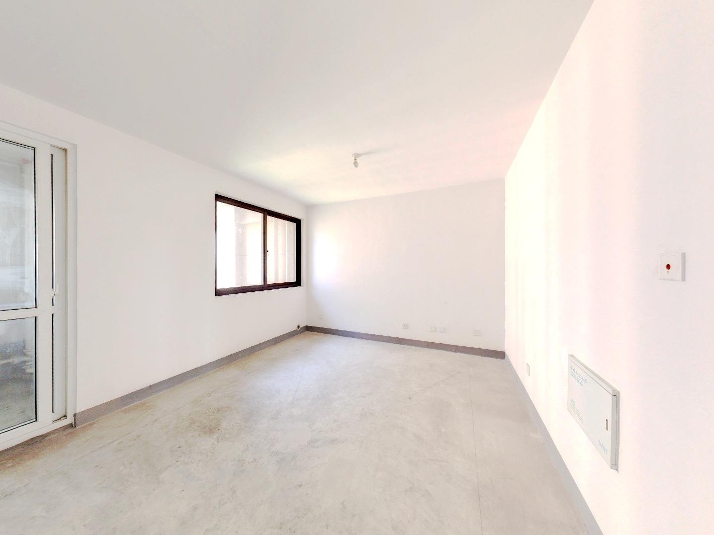 临江家园 2室1厅1卫 95m&sup2;