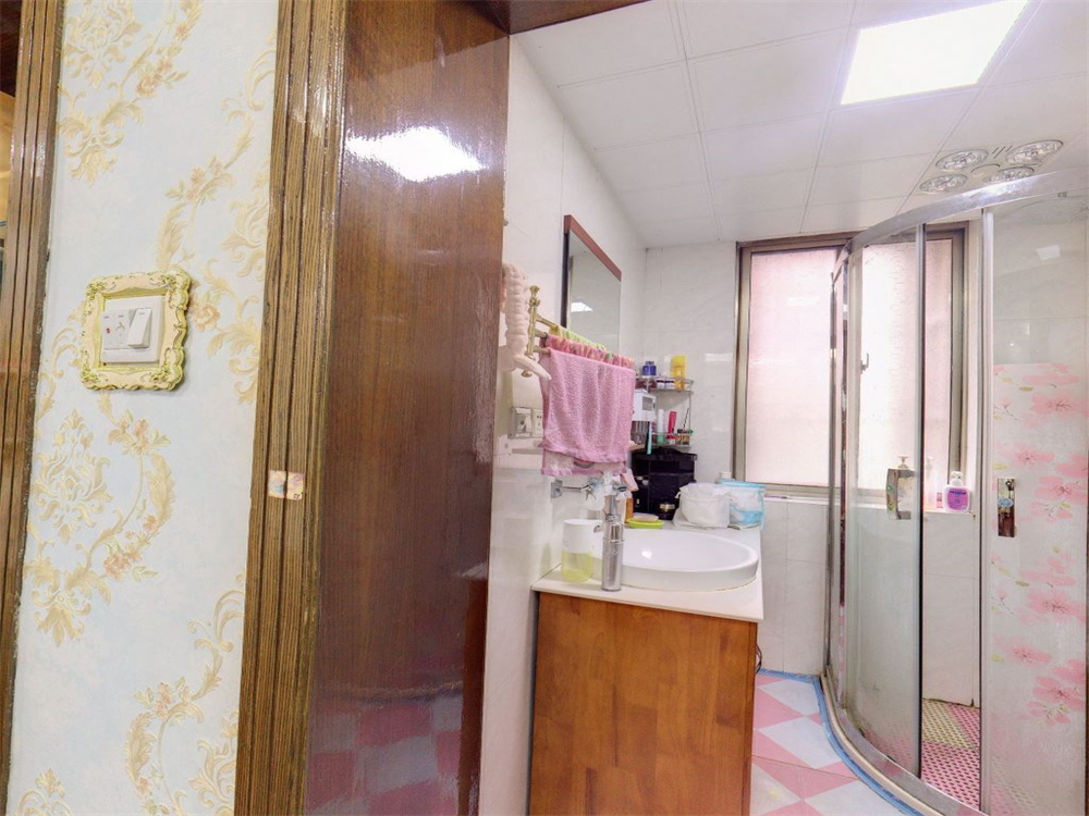 莲花苑 2室1厅1卫 78m²