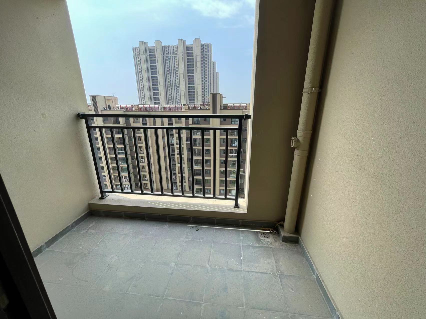 富力院士廷 4室2厅2卫 171m&sup2;