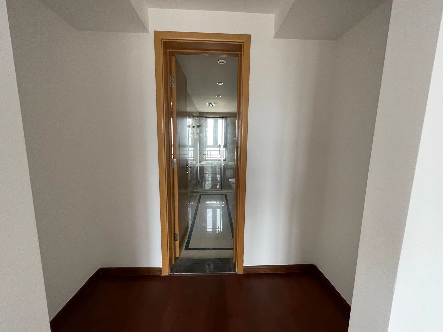 富力院士廷 4室2厅2卫 171m&sup2;