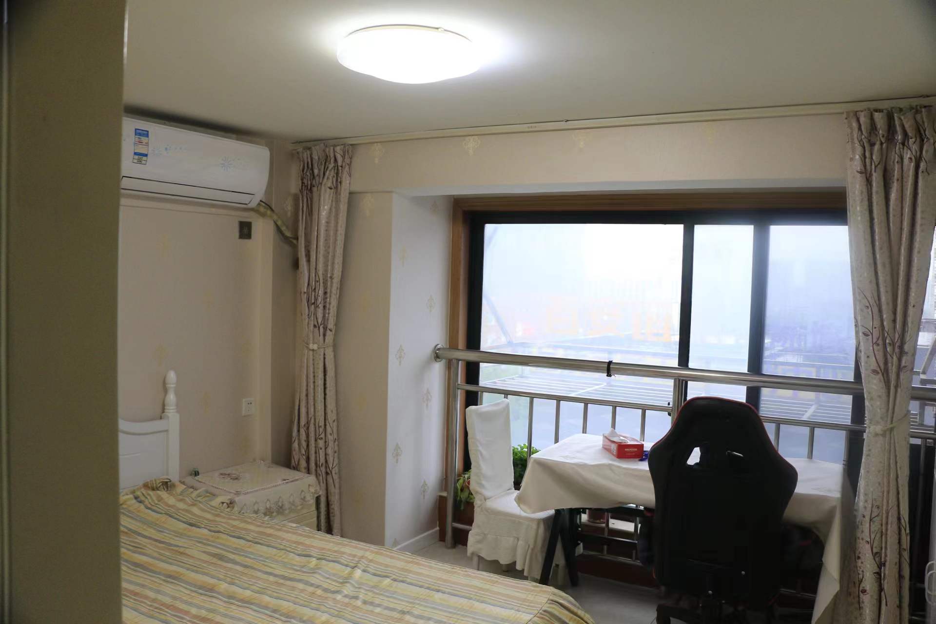 华都商业广场 1室1厅1卫 35m&sup2;