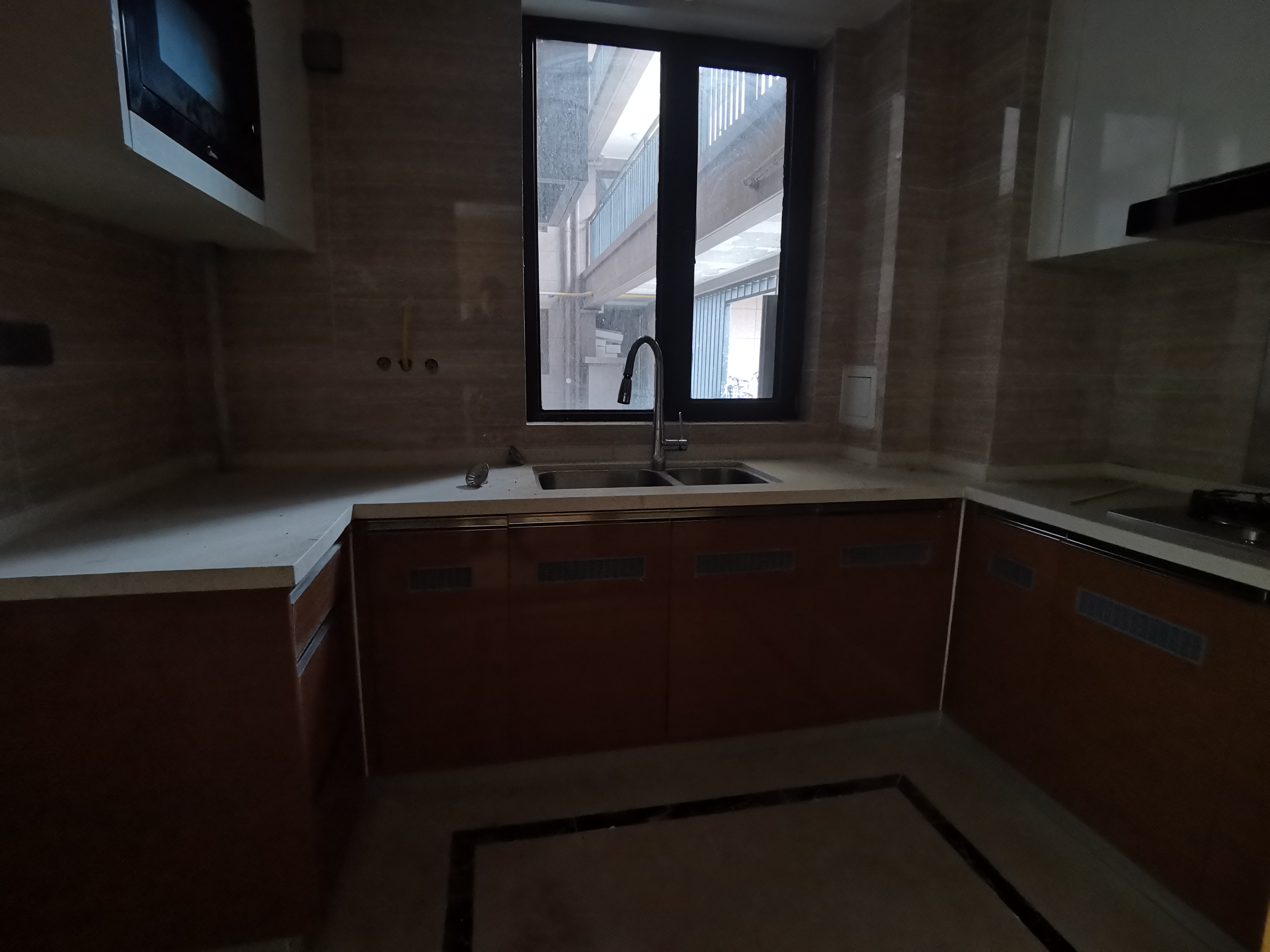 富力院士廷 3室2厅2卫 109m&sup2;