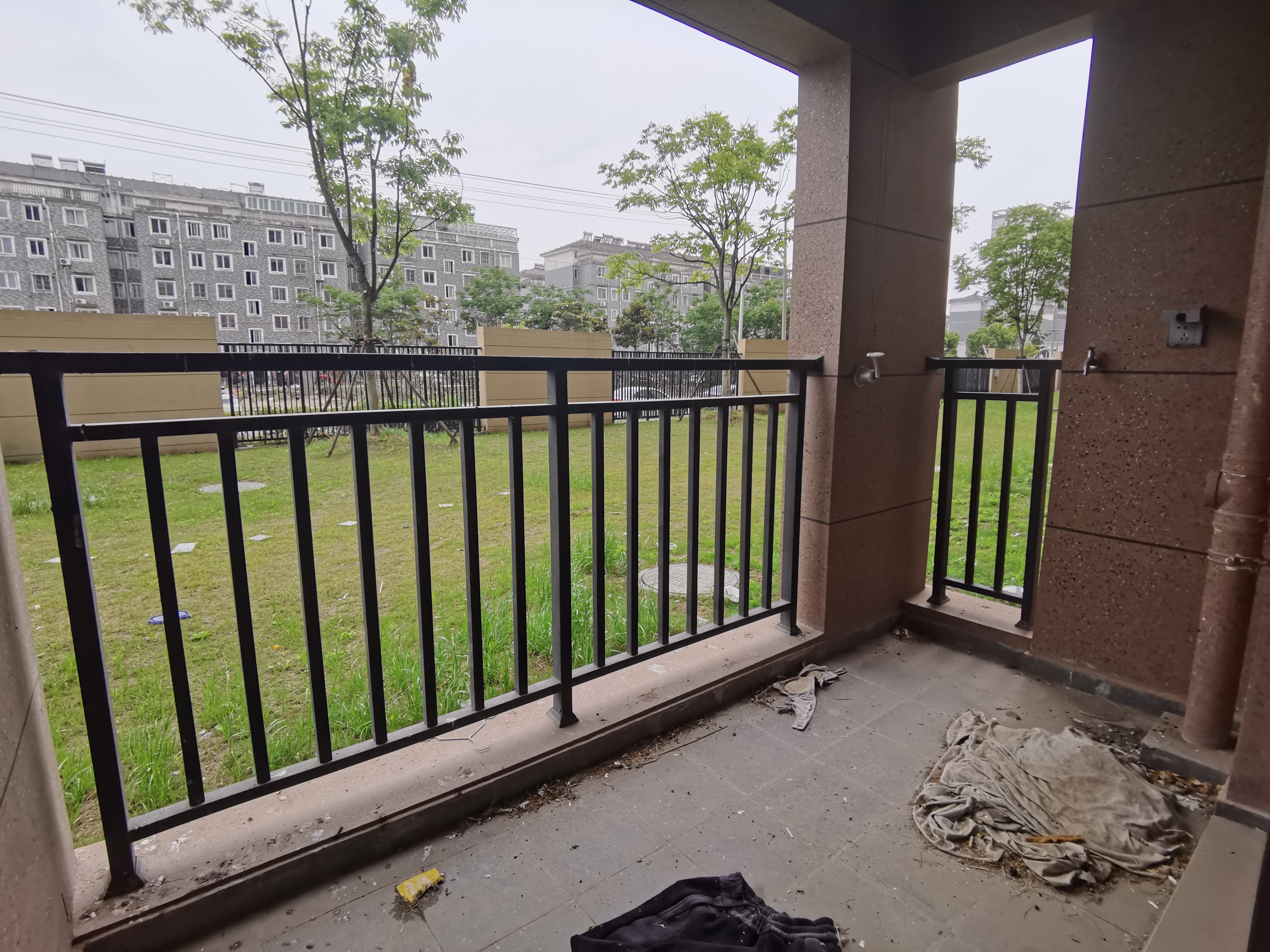 富力院士廷 3室2厅2卫 109m&sup2;