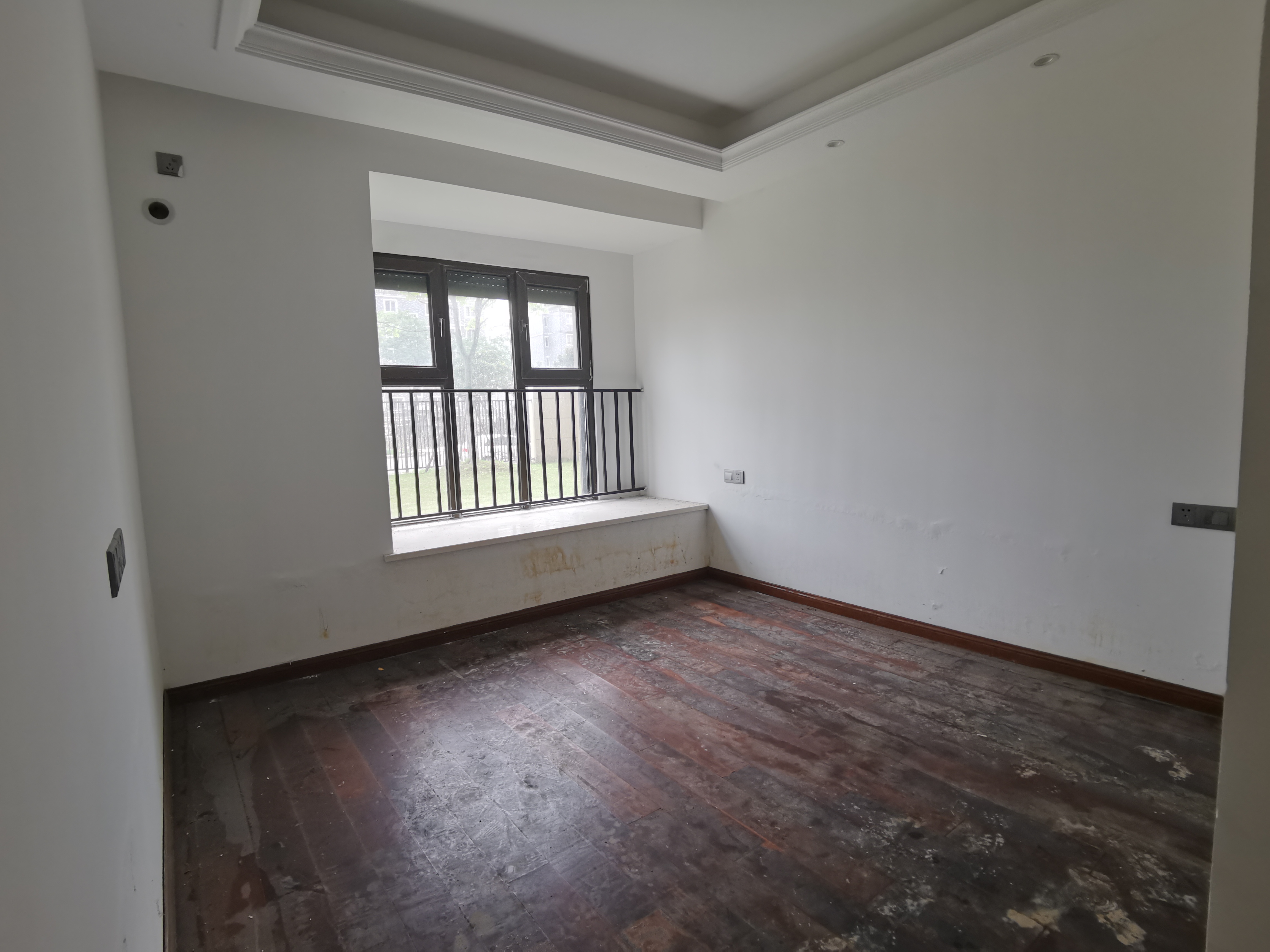 富力院士廷 3室2厅2卫 109m&sup2;