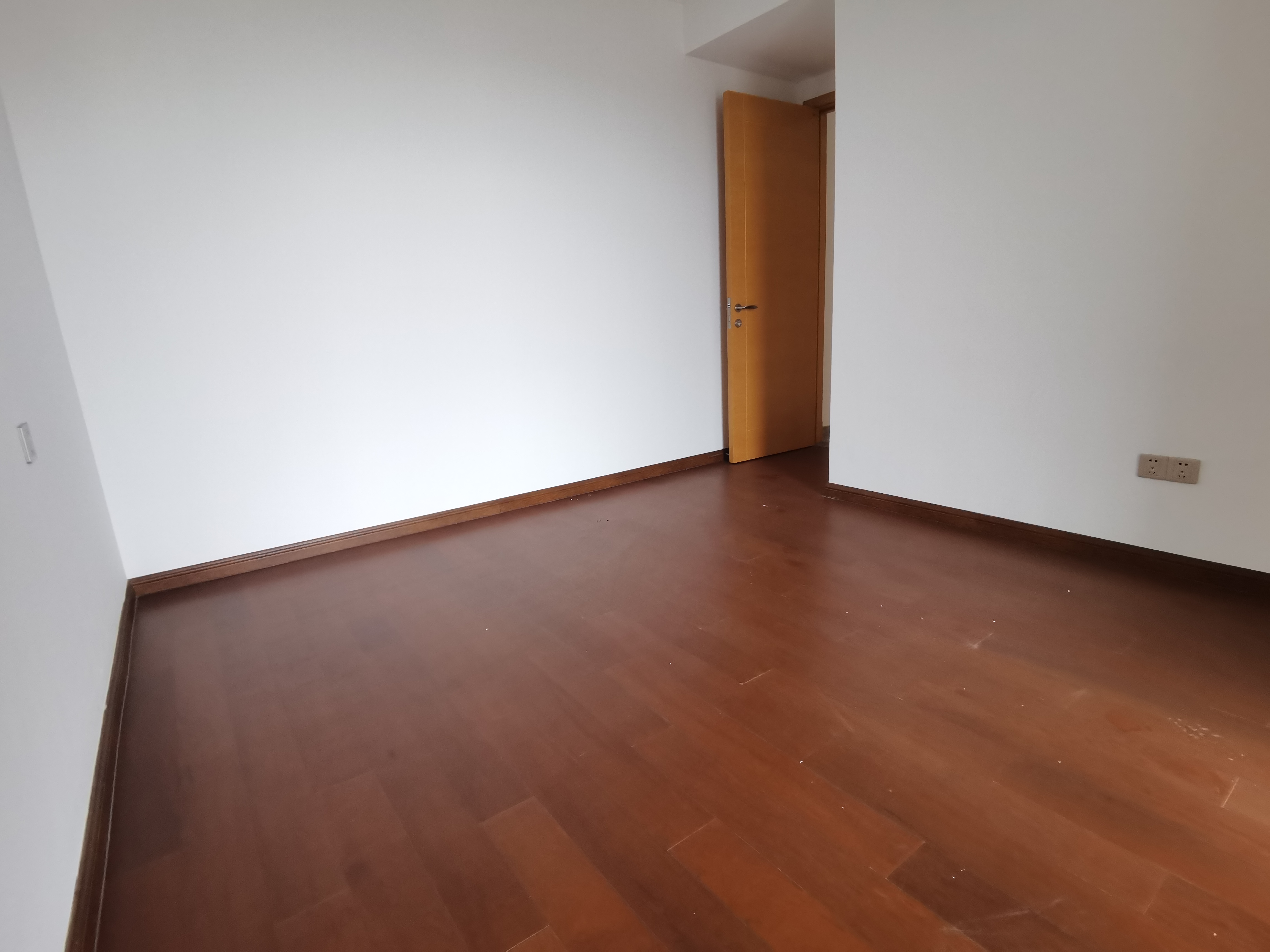 富力院士廷 4室2厅2卫 171m&sup2;