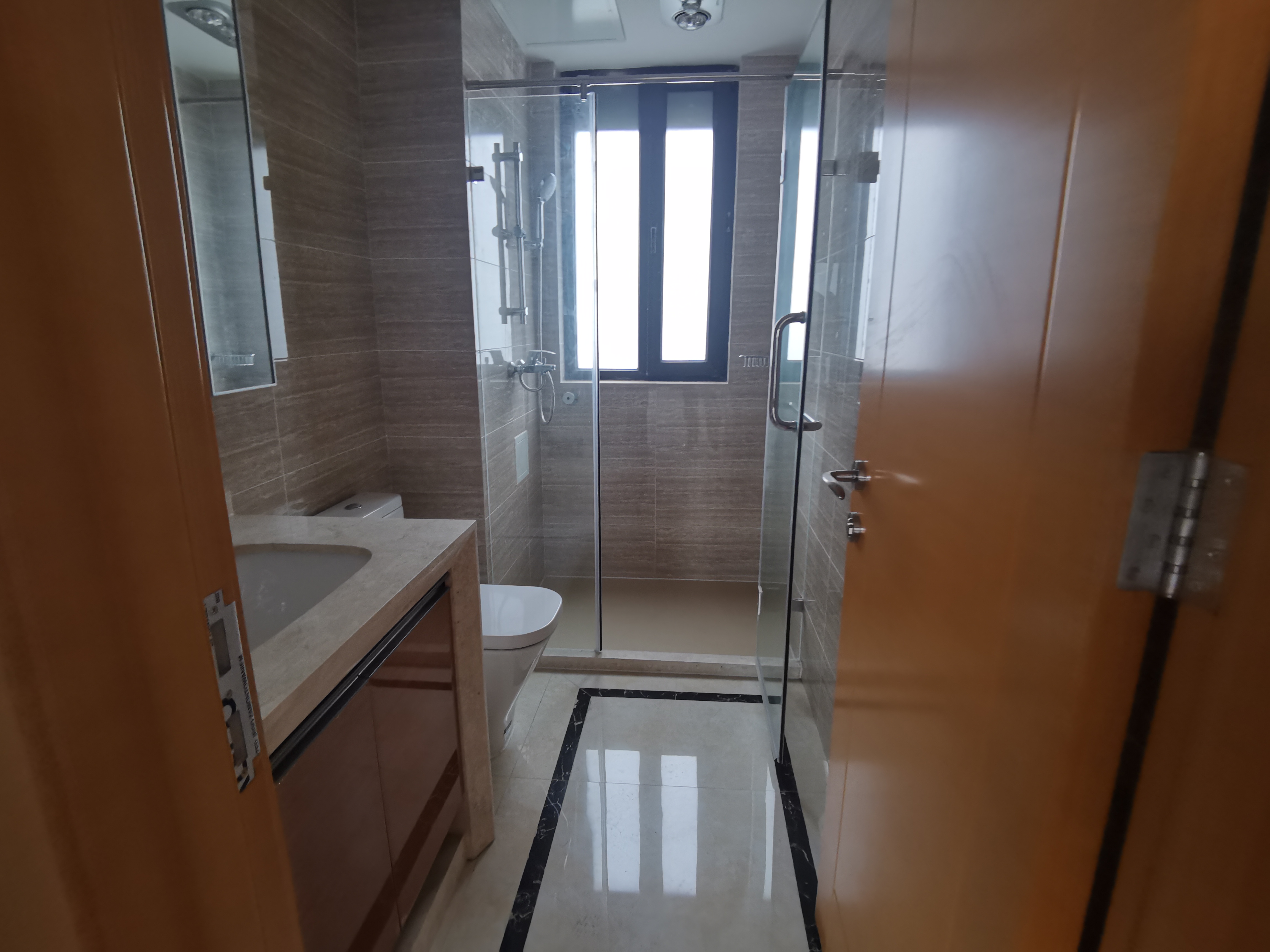 富力院士廷 4室2厅2卫 171m&sup2;