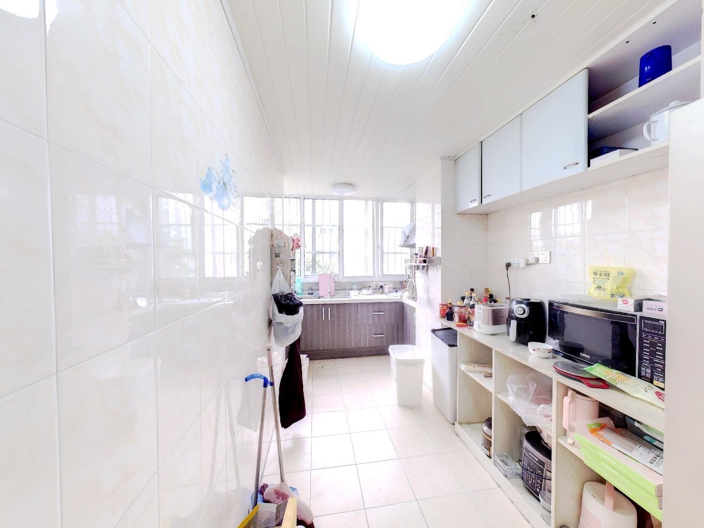 教育新村 3室1厅1卫 91.2m&sup2;