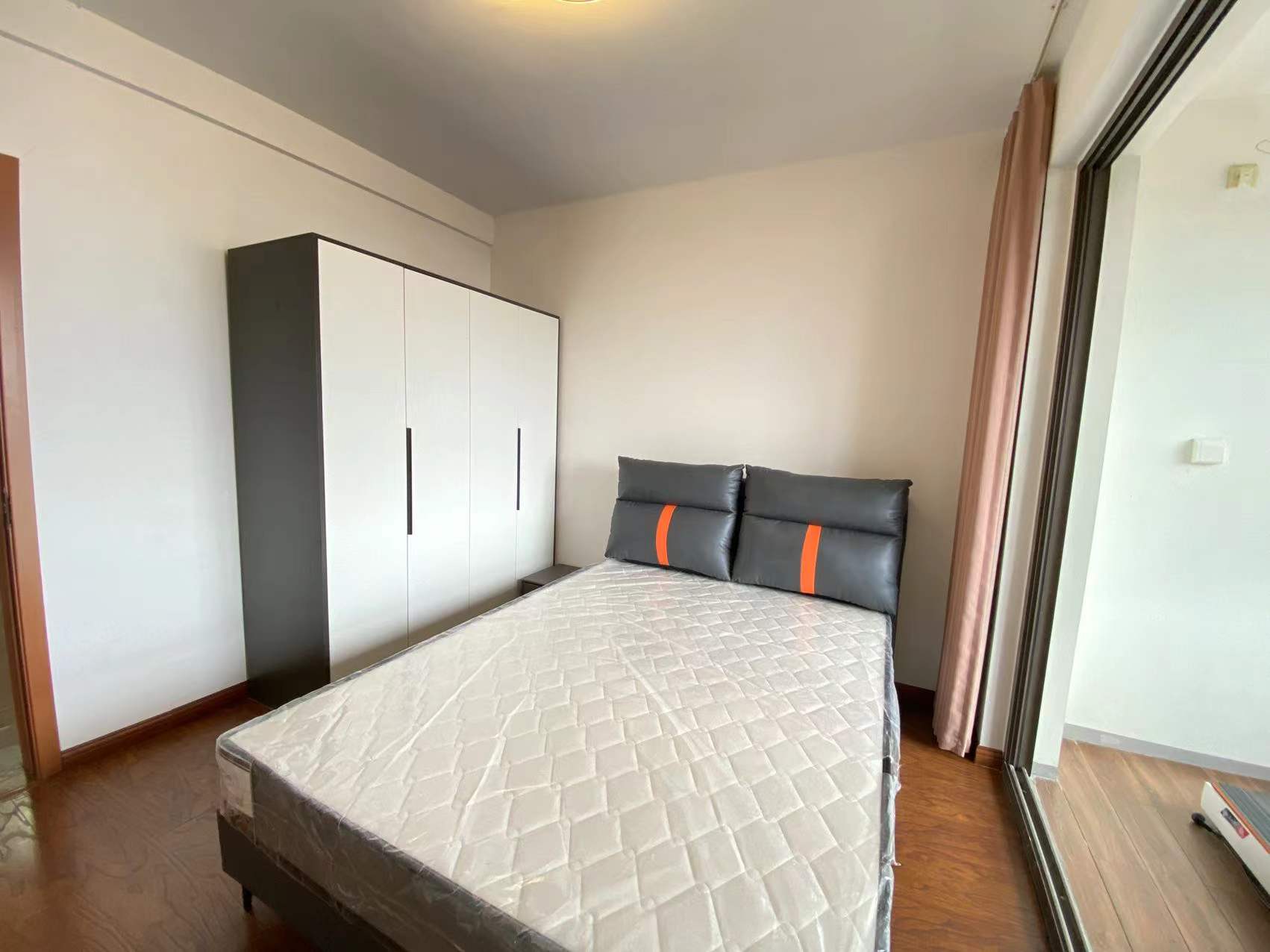 万濠星城 7室4厅2卫 184m&sup2;