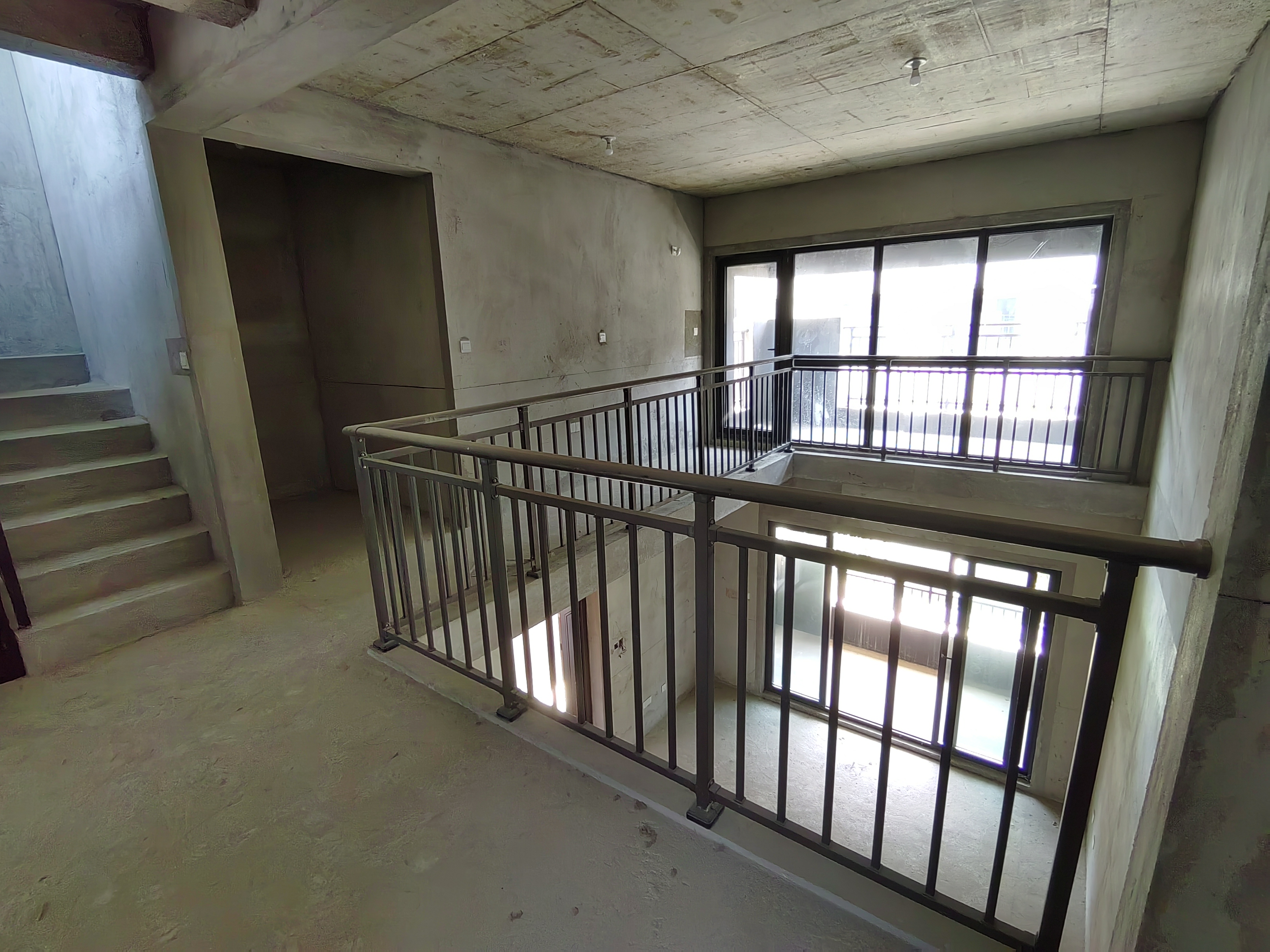 崇州府 2室2厅1卫 162m²