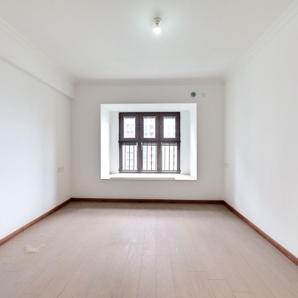碧桂园时代悦城 3室2厅2卫 114m&sup2;