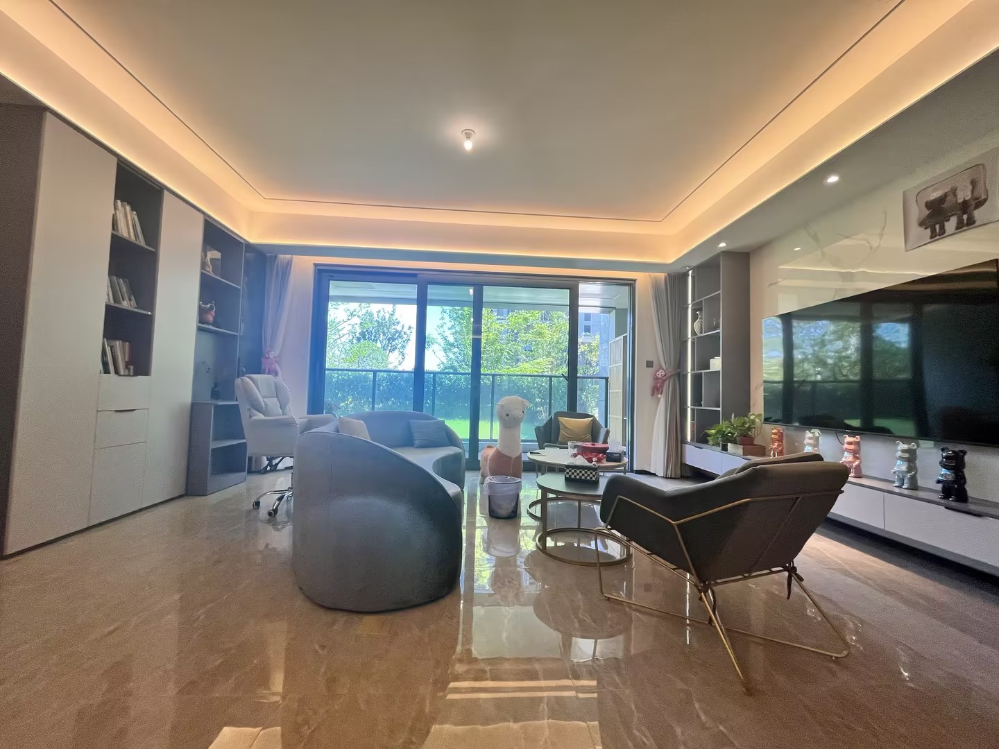 万科方圆 3室2厅2卫 132.4m²