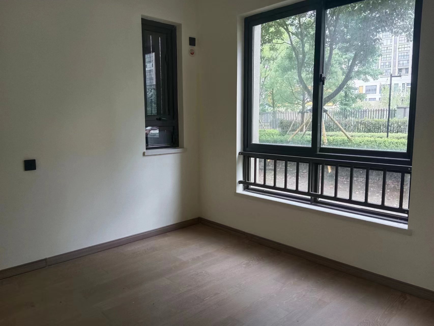 湖山源著 2室2厅2卫 99m&sup2;