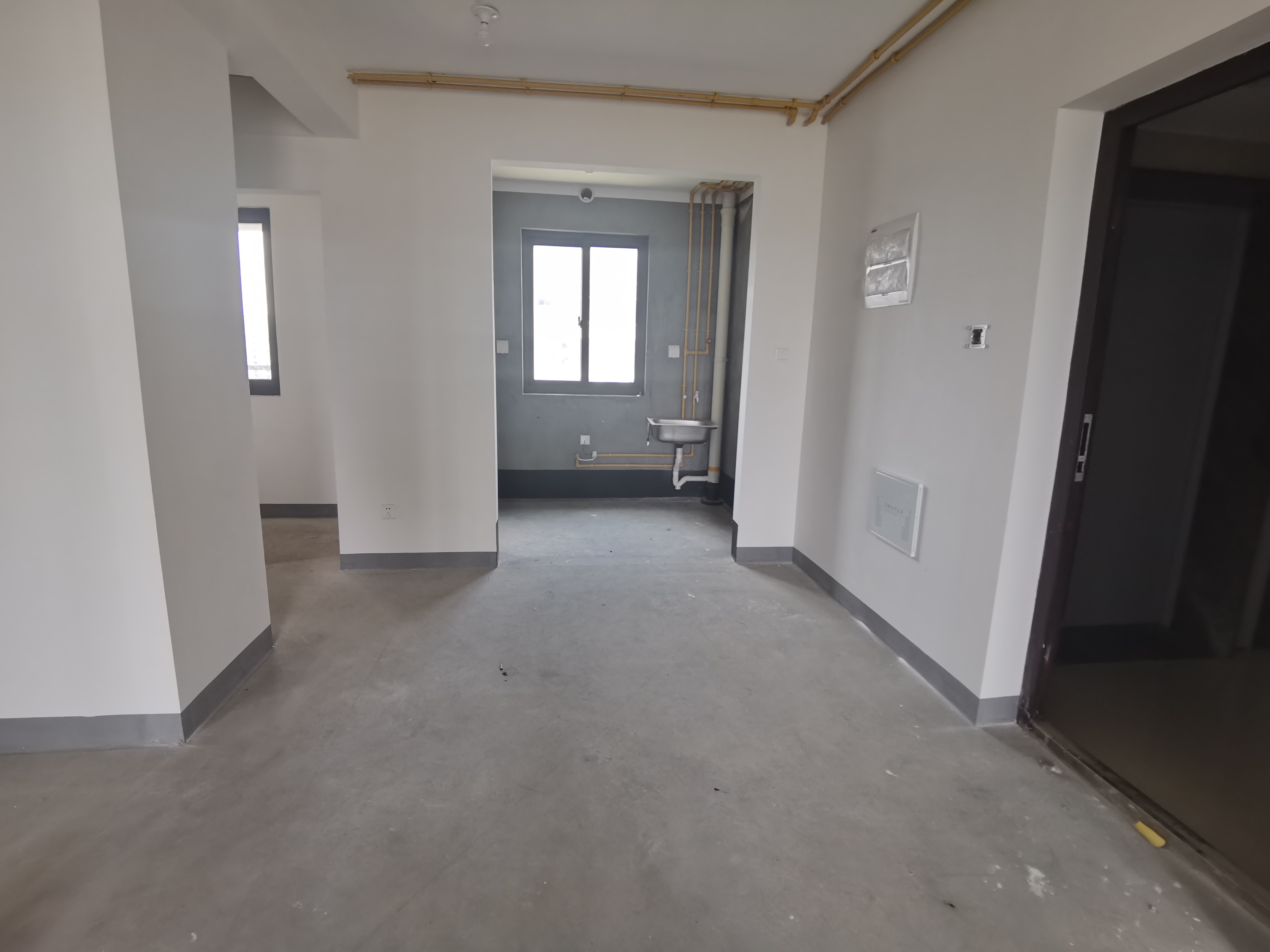 招商新城雍景湾 3室2厅2卫 100m²