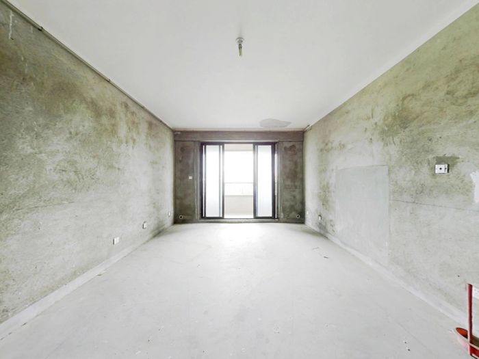 保利香槟国际 4室2厅2卫 150m²