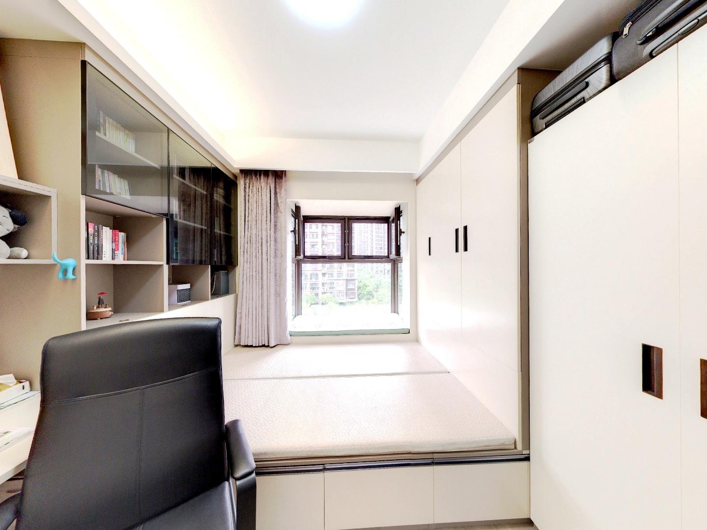 华强城 4室2厅2卫 158m&sup2;