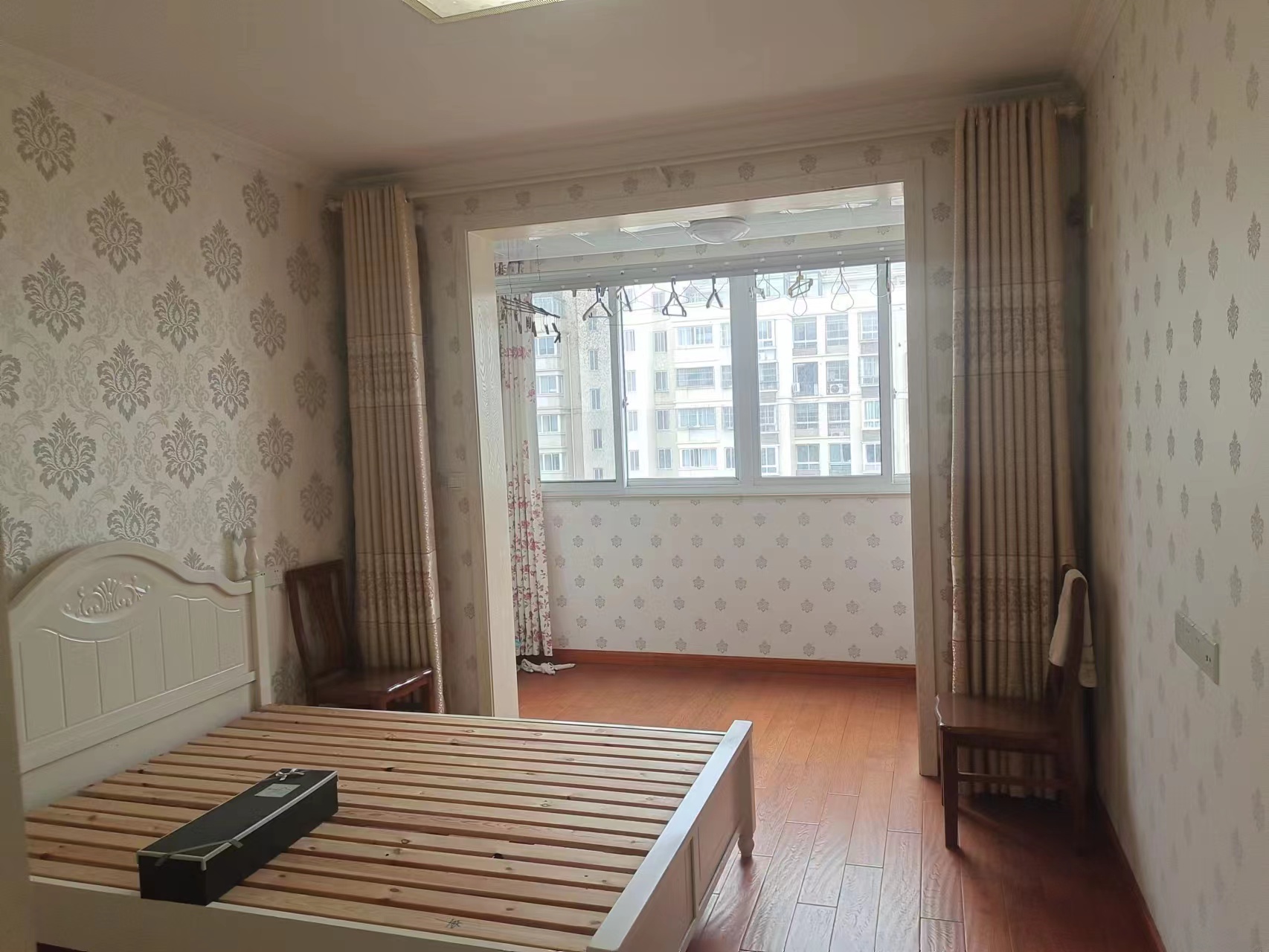 天晖苑 3室2厅1卫 105m&sup2;