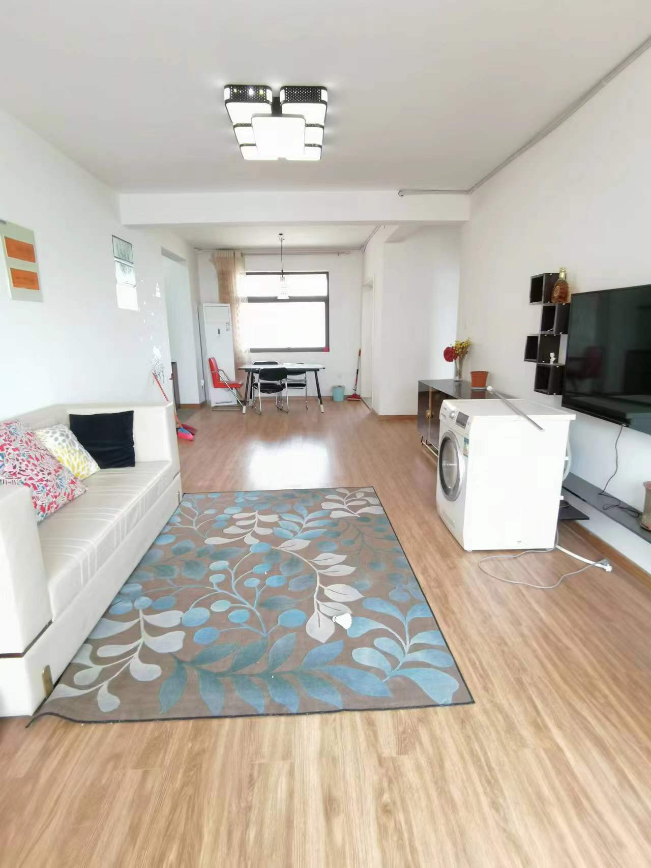 翠园 3室2厅2卫 135m&sup2;