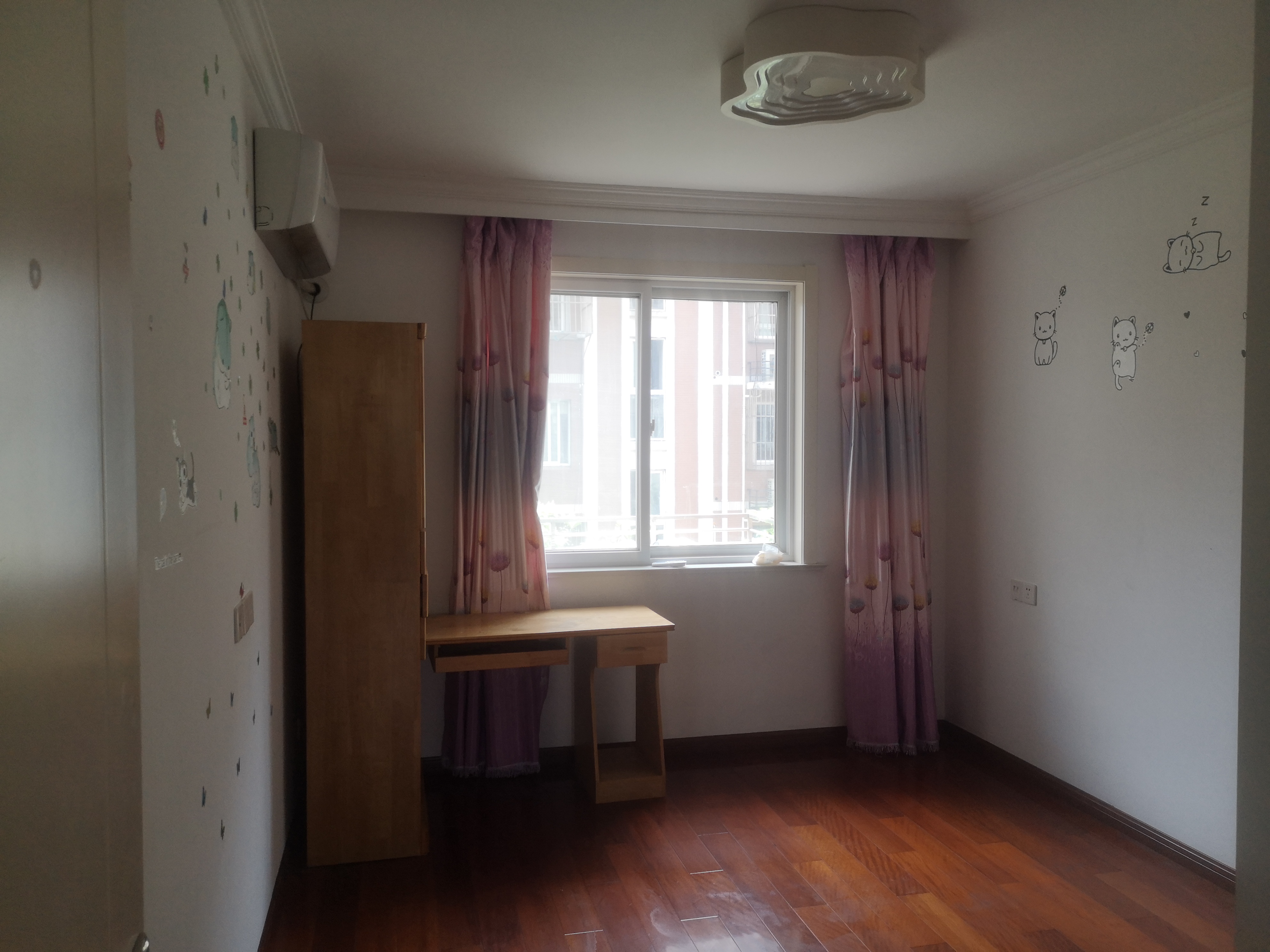 五山新苑 3室2厅1卫 94.00m&sup2;