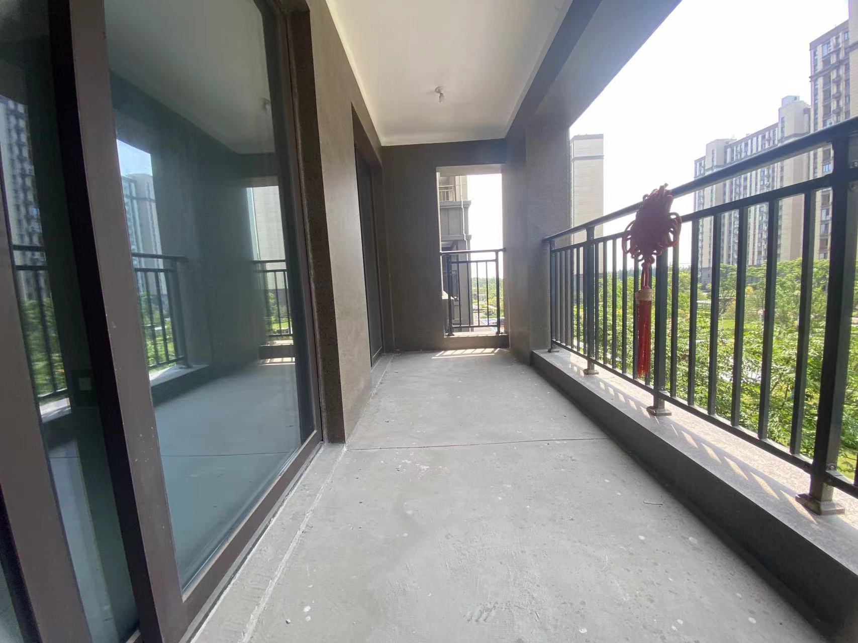 观澜台 3室2厅1卫 102m&sup2;