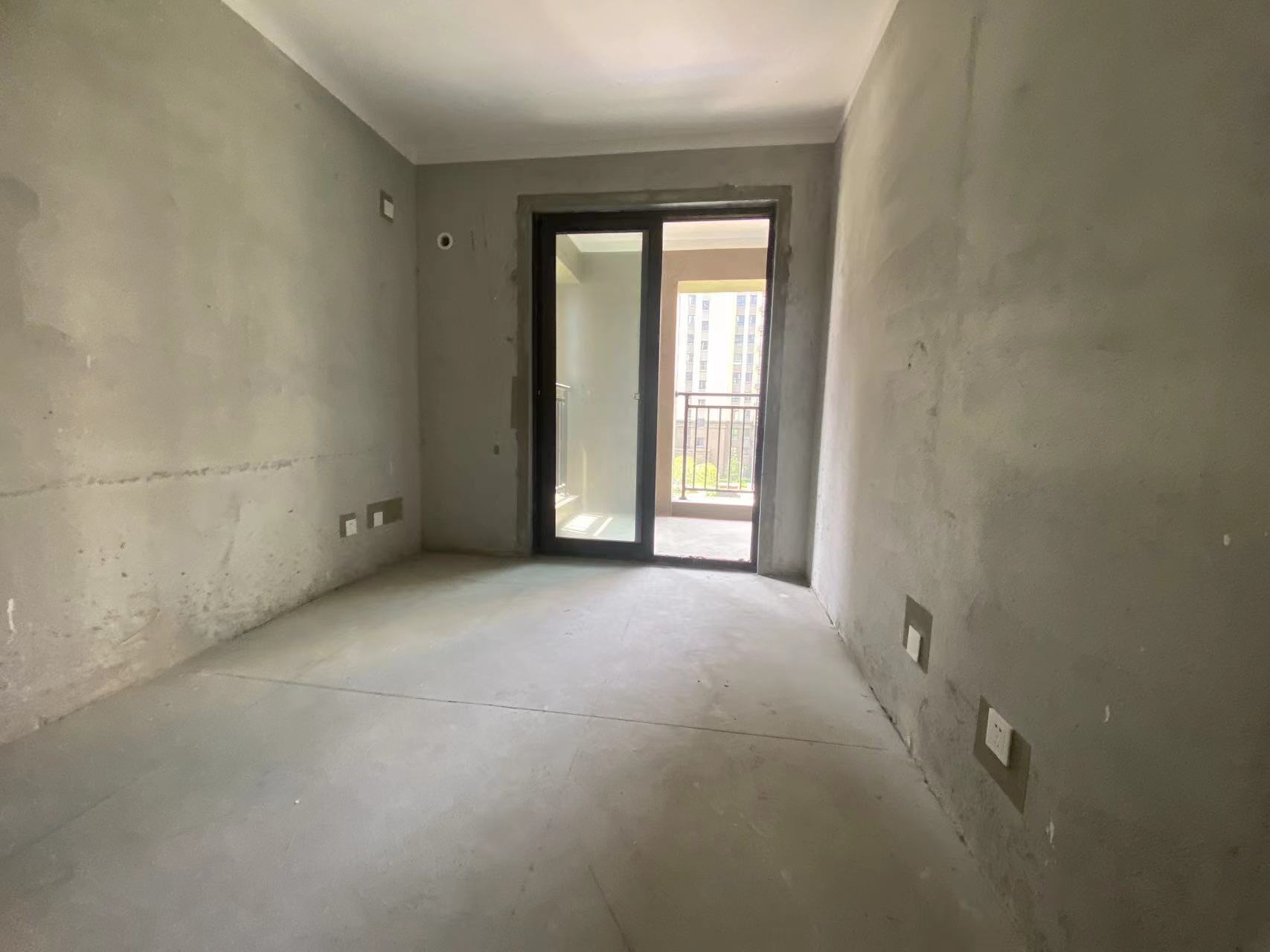 观澜台 3室2厅1卫 102m&sup2;