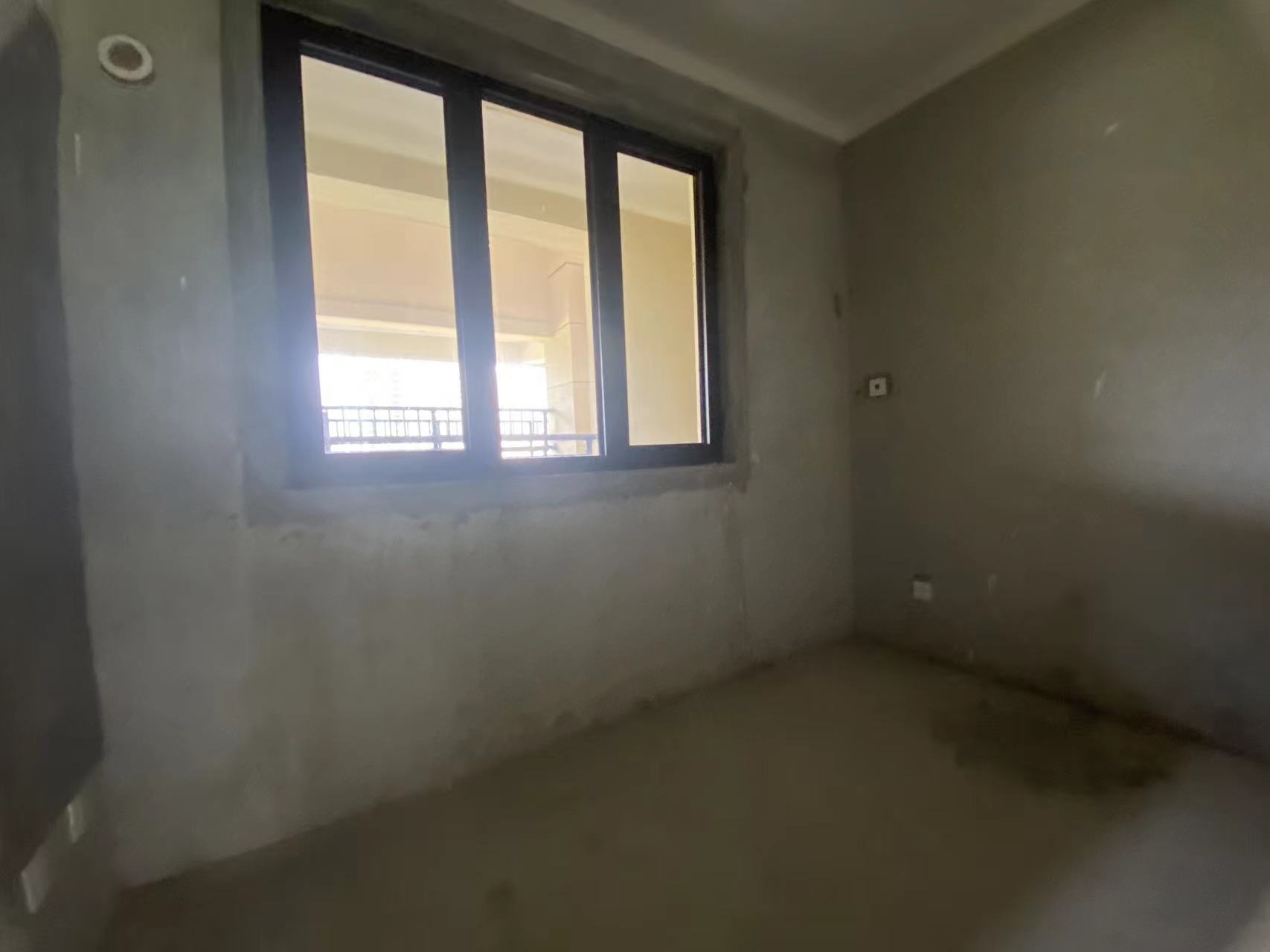 观澜台 3室2厅1卫 102m&sup2;