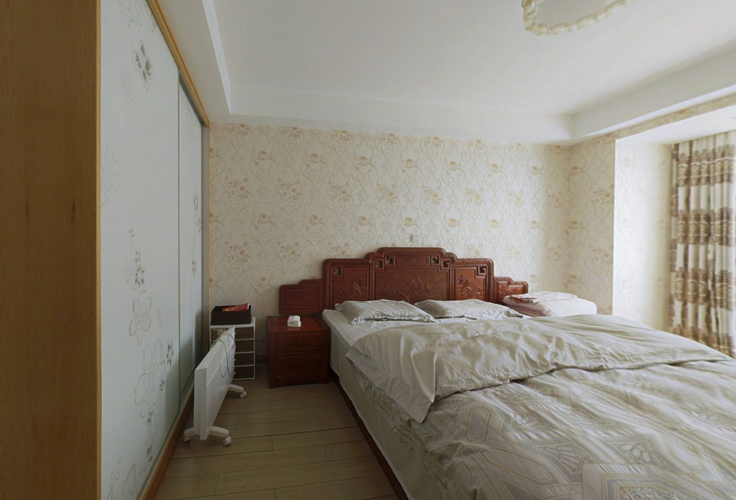 世纪城 3室2厅2卫 142.76m&sup2;